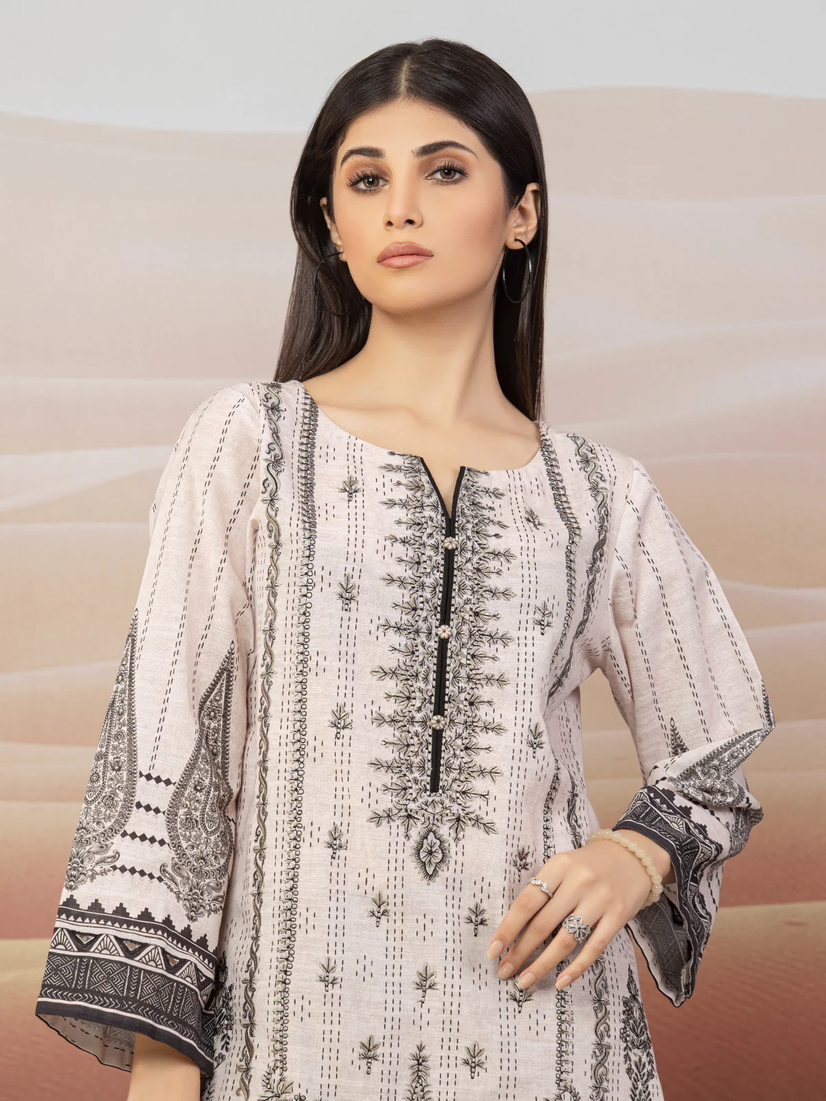 Unstitched Embroidered Khaddar Shirt - EWU22V11-25034S - Image 5