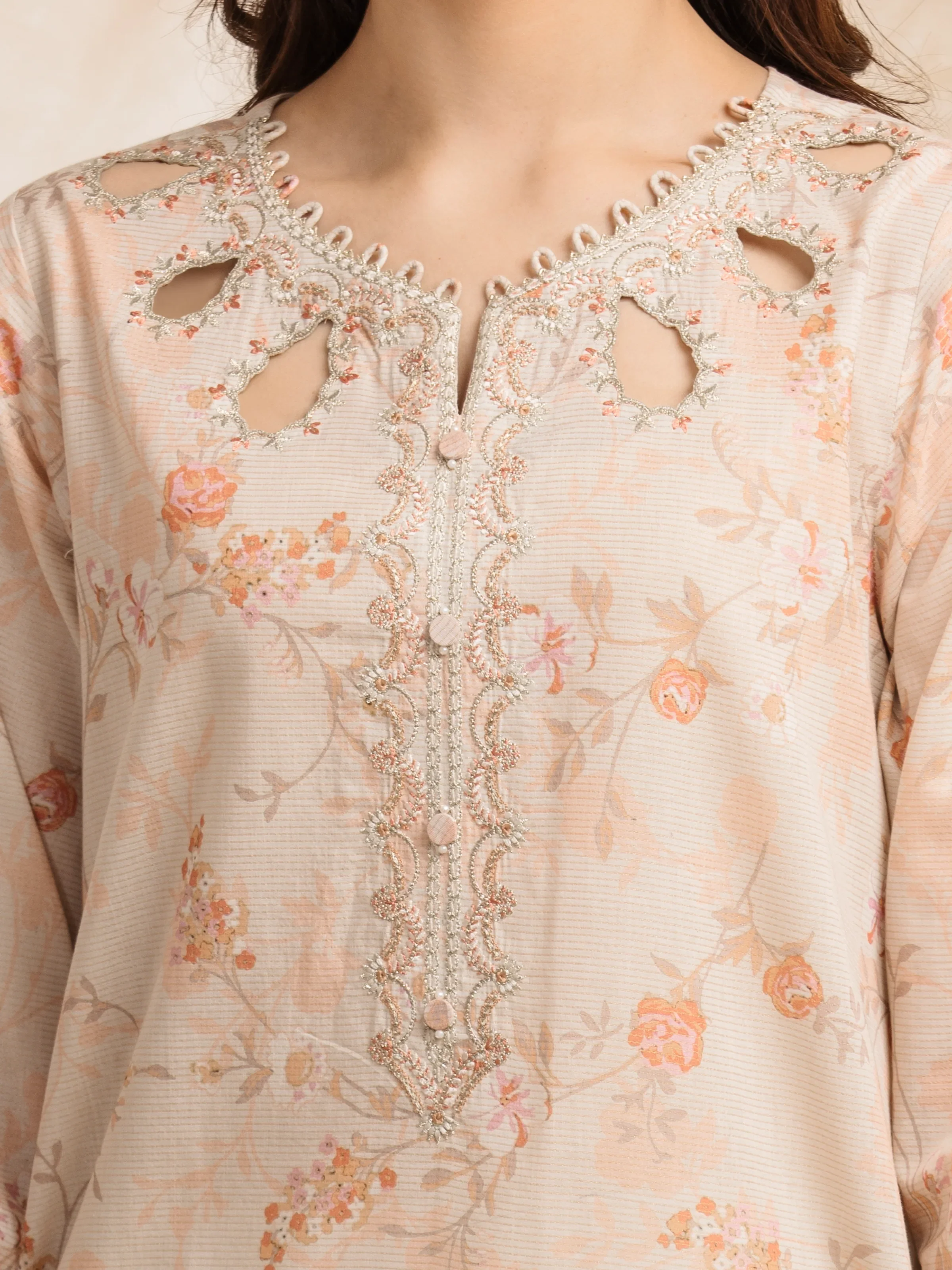 Unstitched Embroidered Lawn Suit - EWU5V1-31203-3P - Image 3