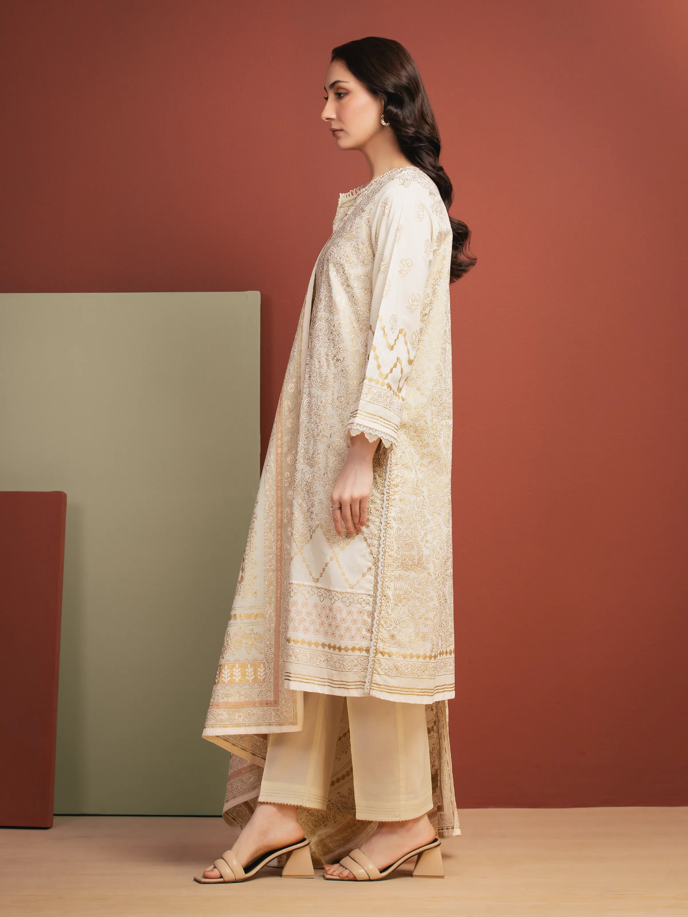 Unstitched Block Print Cambric Suit - EWU5M1-036-3P - Image 5