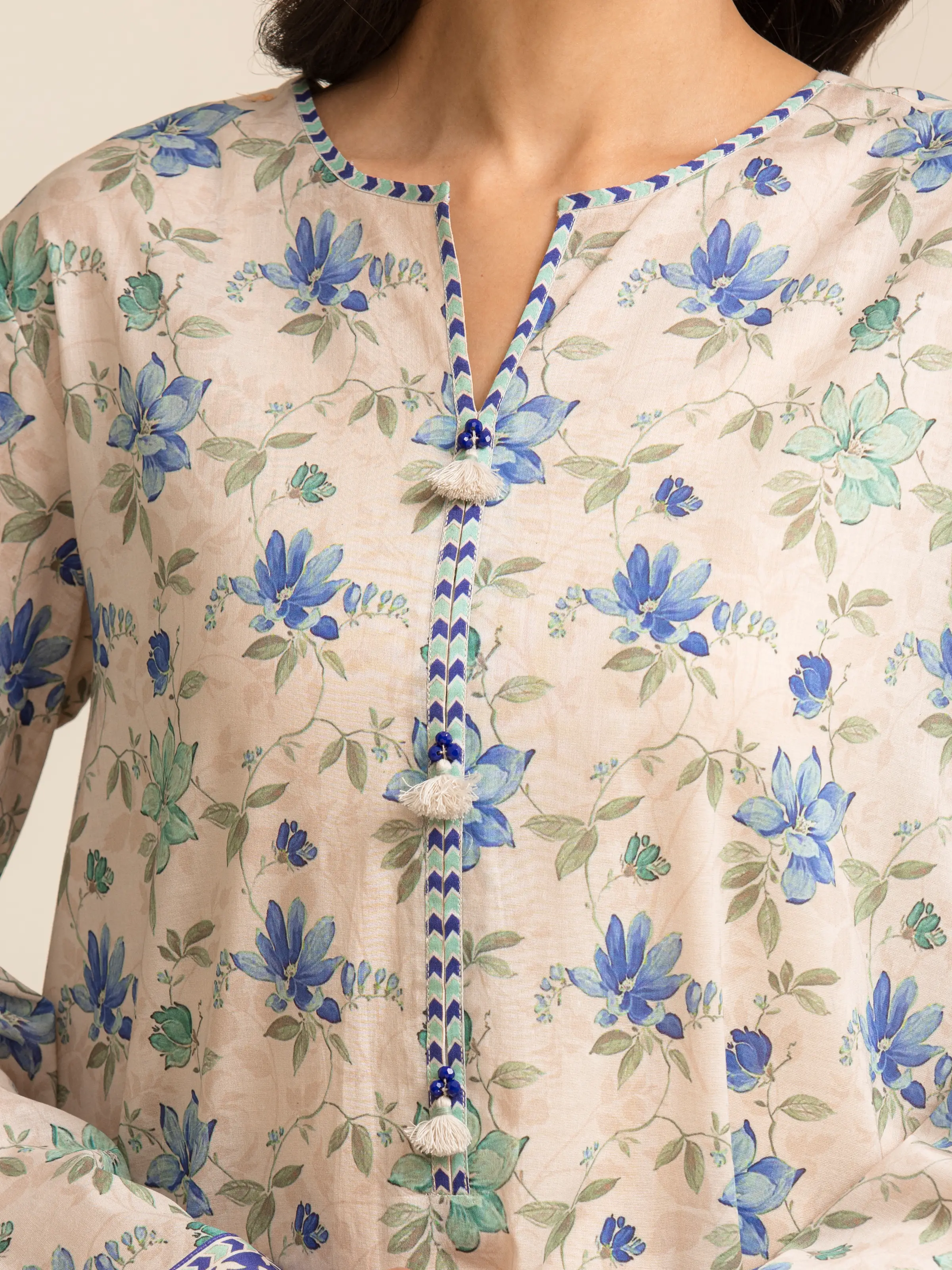 Unstitched Printed Lawn Shirt Trouser - EWU5A1-35601ST - Image 4