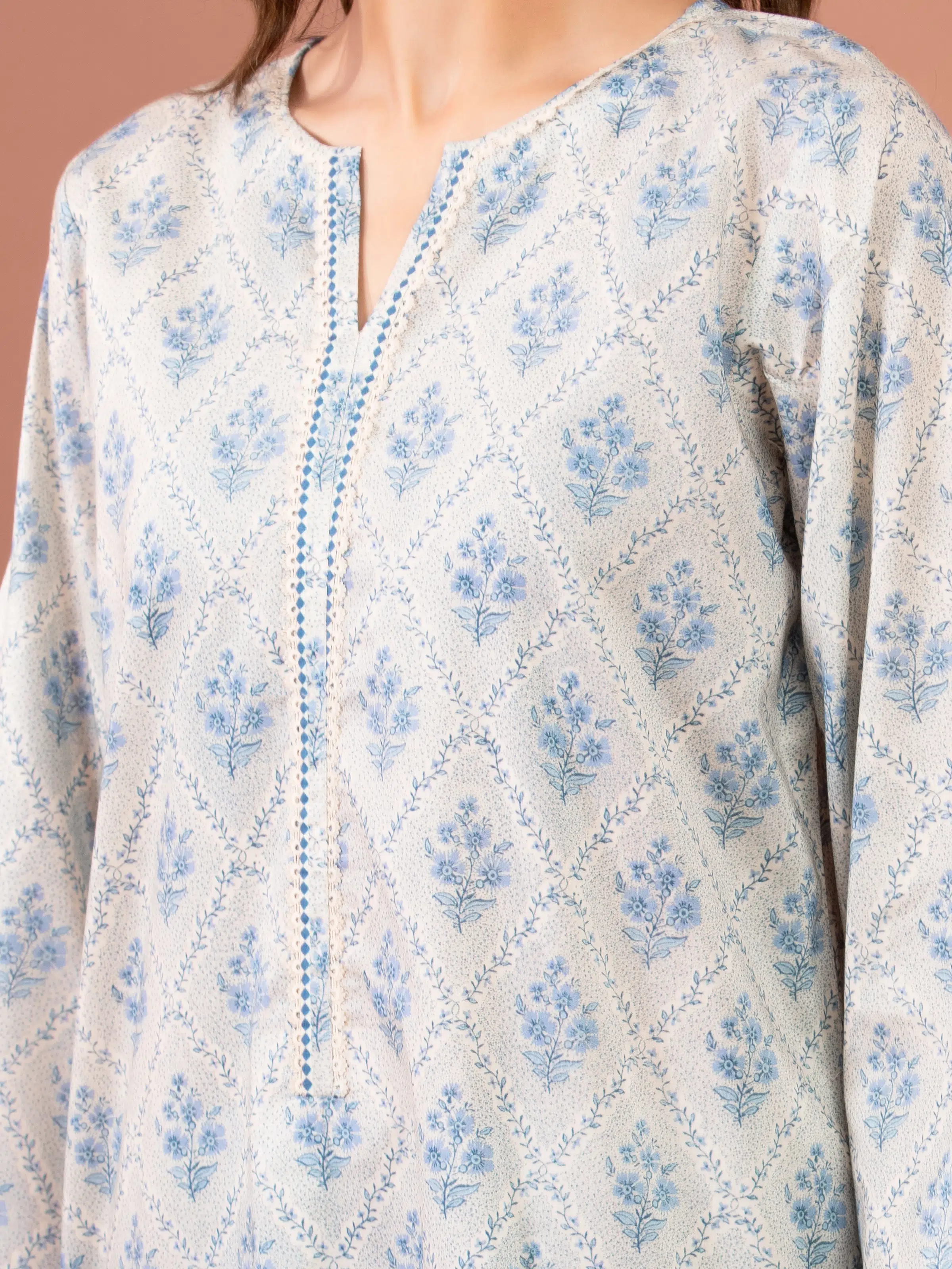 Unstitched Printed Lawn Suit - EWU5A1-35132-3P - Image 3