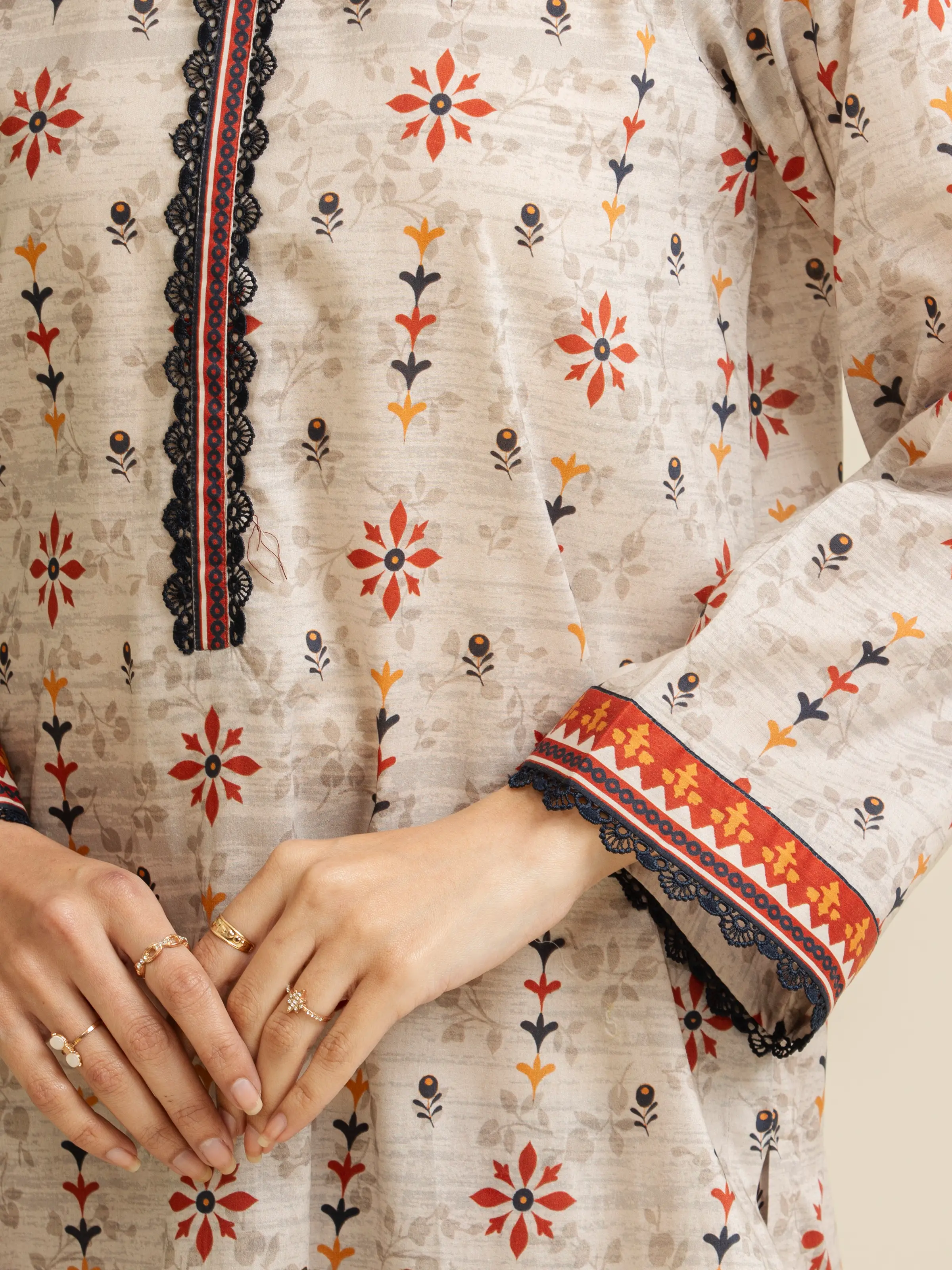 Unstitched Printed Lawn Suit - EWU5A1-35148-3P - Image 6