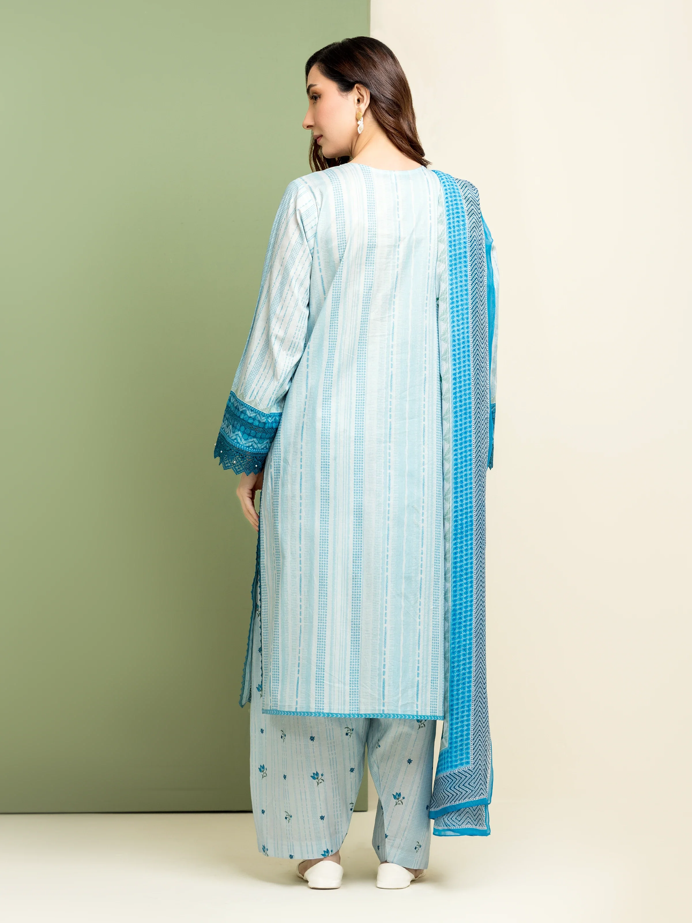 Unstitched Embroidered Lawn Suit - EWU5V1-31063-3P - Image 5