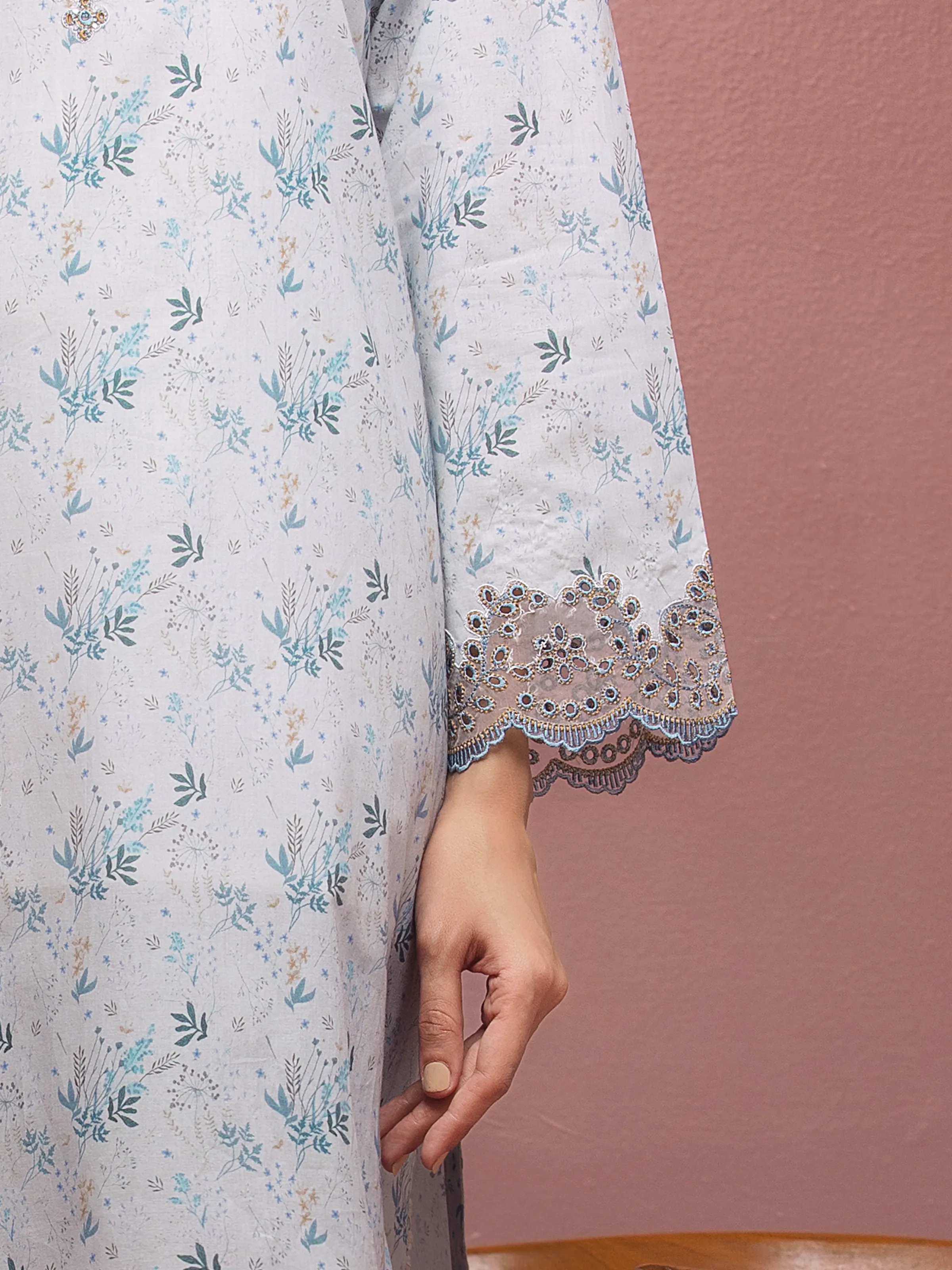 Unstitched Embroidered Lawn Suit - EWU5V1-31082-3P - Image 3