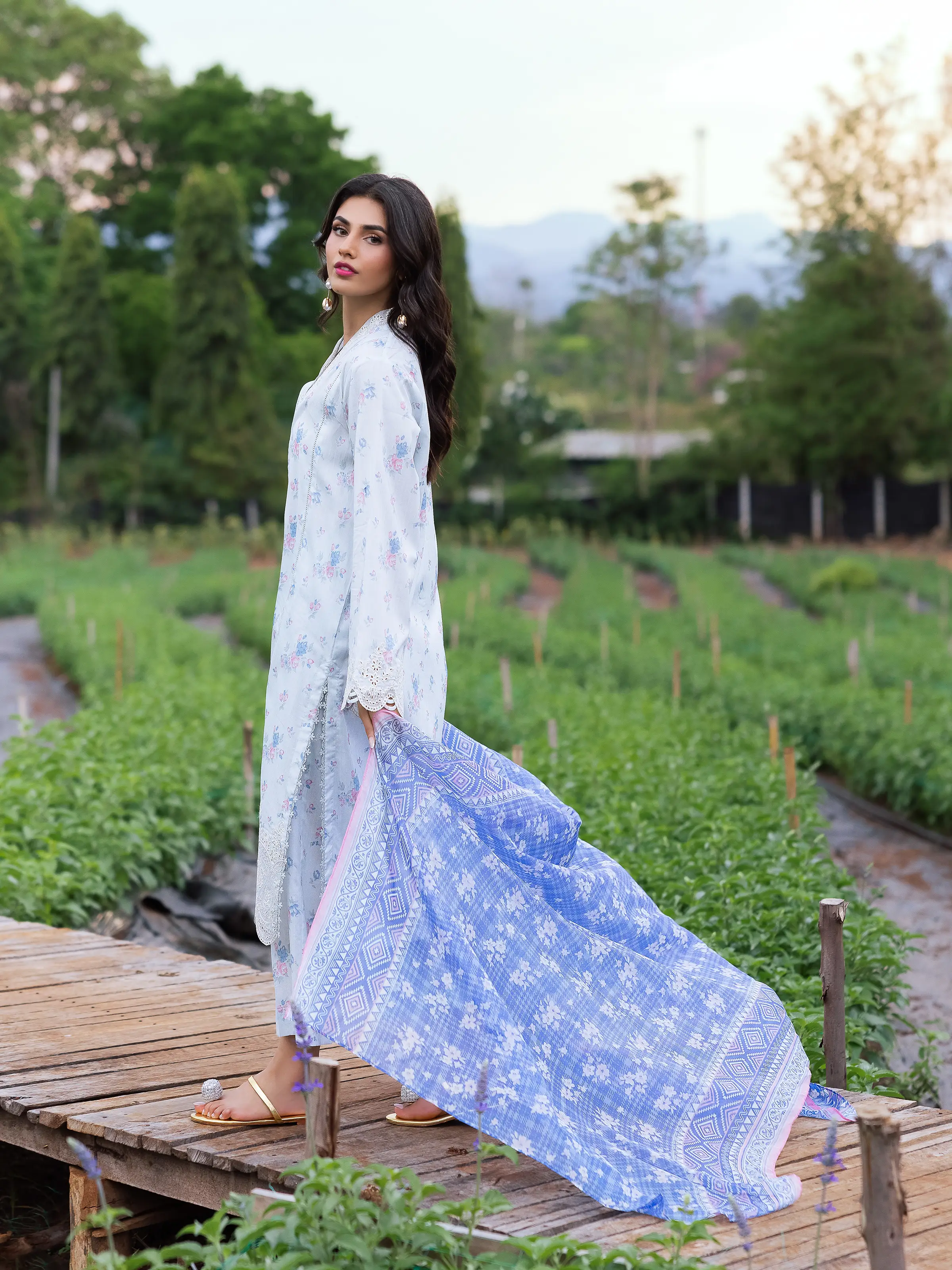 Unstitched Embroidered Lawn Suit - EWU5V1-31449-3P - Image 4