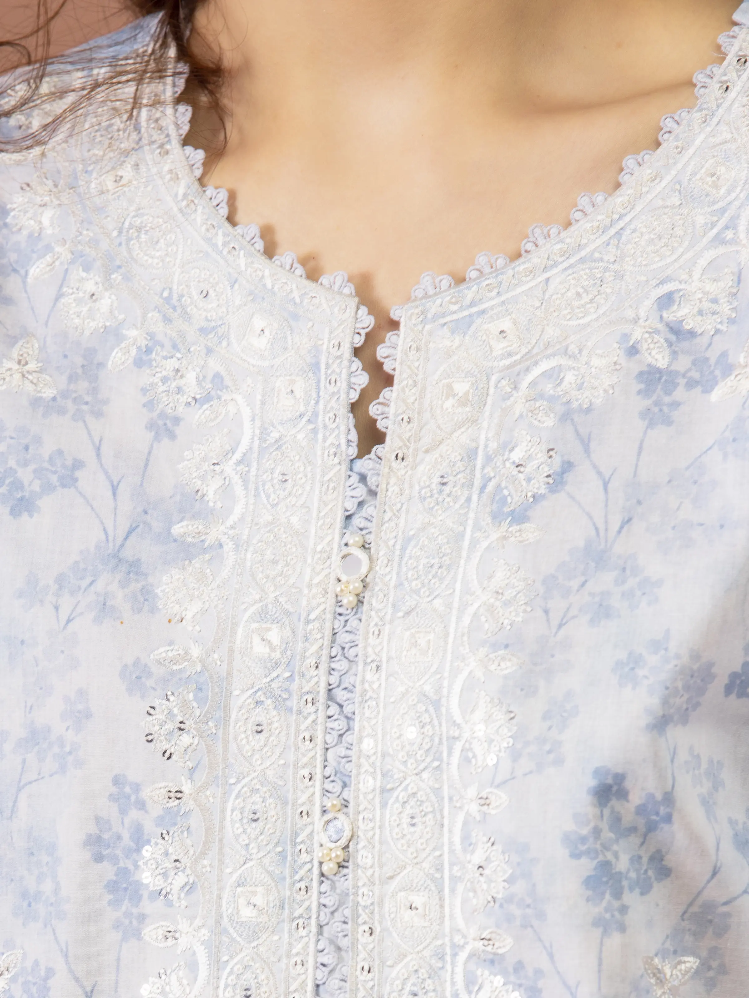 Unstitched Embroidered Lawn Suit - EWU5V1-31458-3P - Image 3