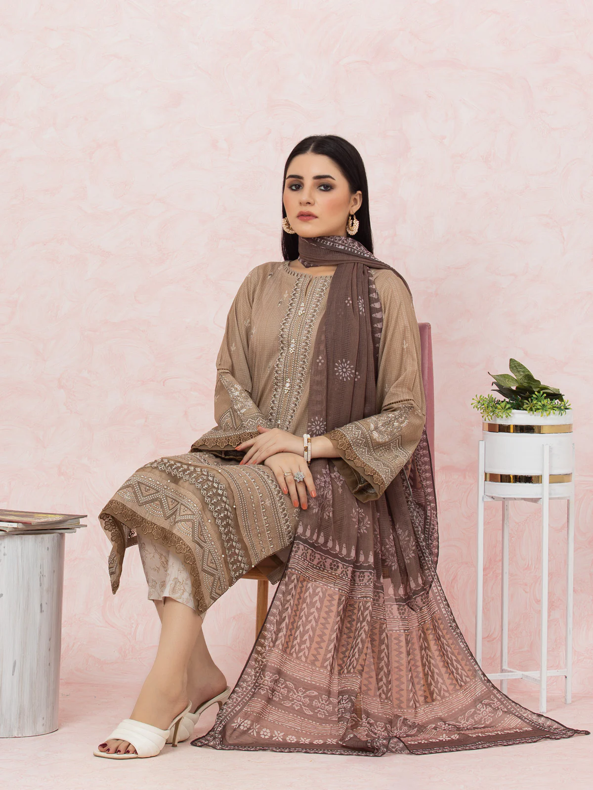 Unstitched Embroidered Lawn Shirt Trouser - EWU22V1-26577ST - Image 6