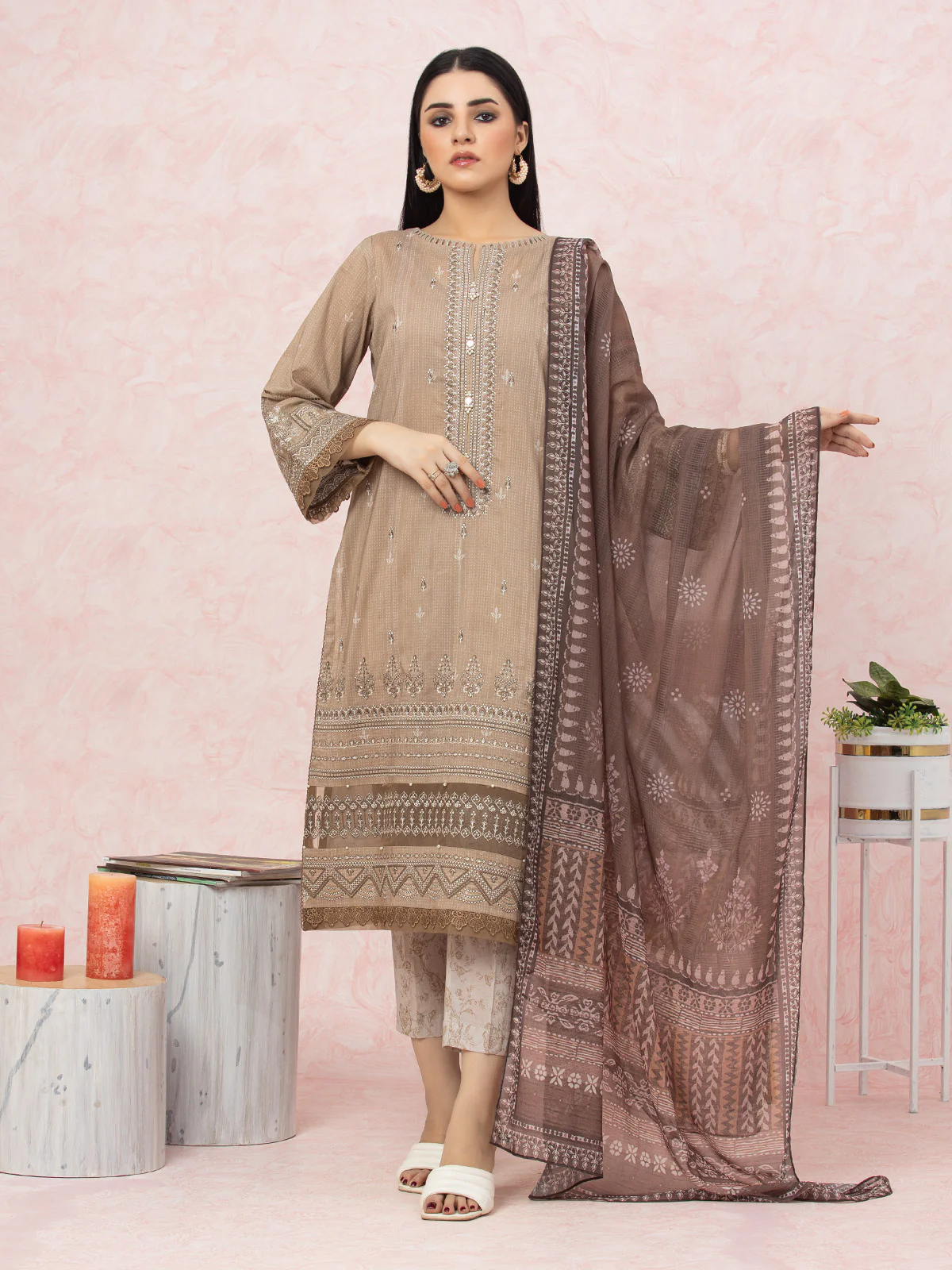 Unstitched Embroidered Lawn Shirt Trouser - EWU22V1-26577ST - Image 9