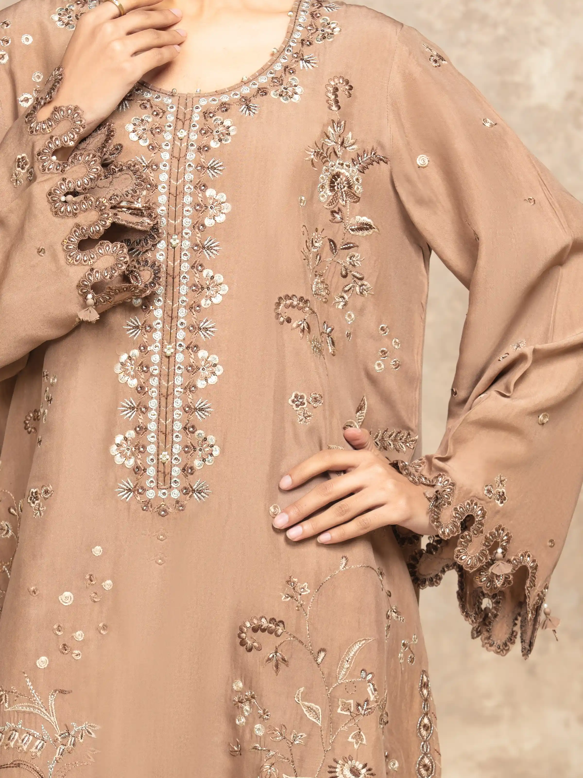 Unstitched Embroidered Viscose Suit - EWU5V19-32049-3P - Image 3