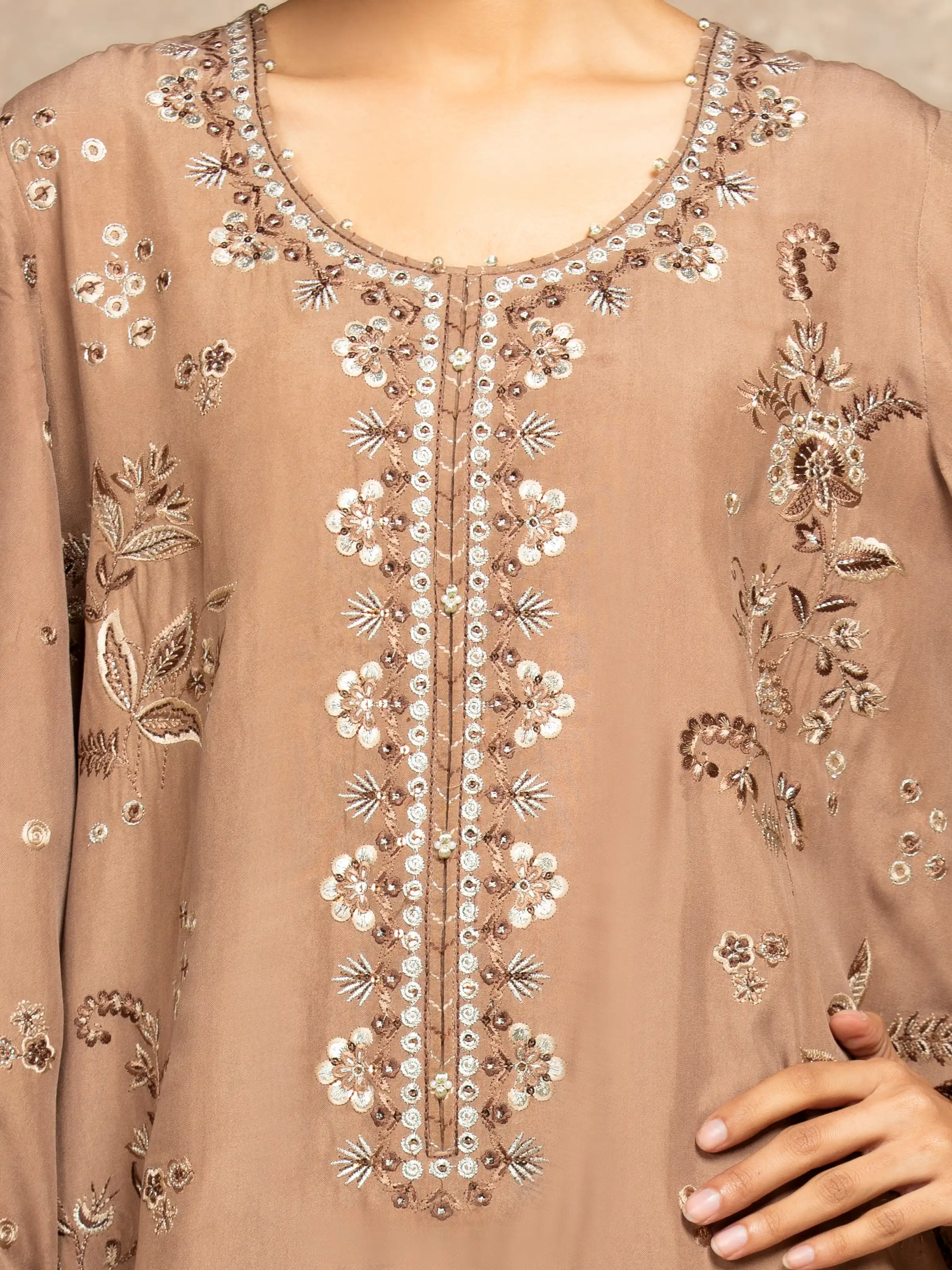 Unstitched Embroidered Viscose Suit - EWU5V19-32049-3P - Image 4