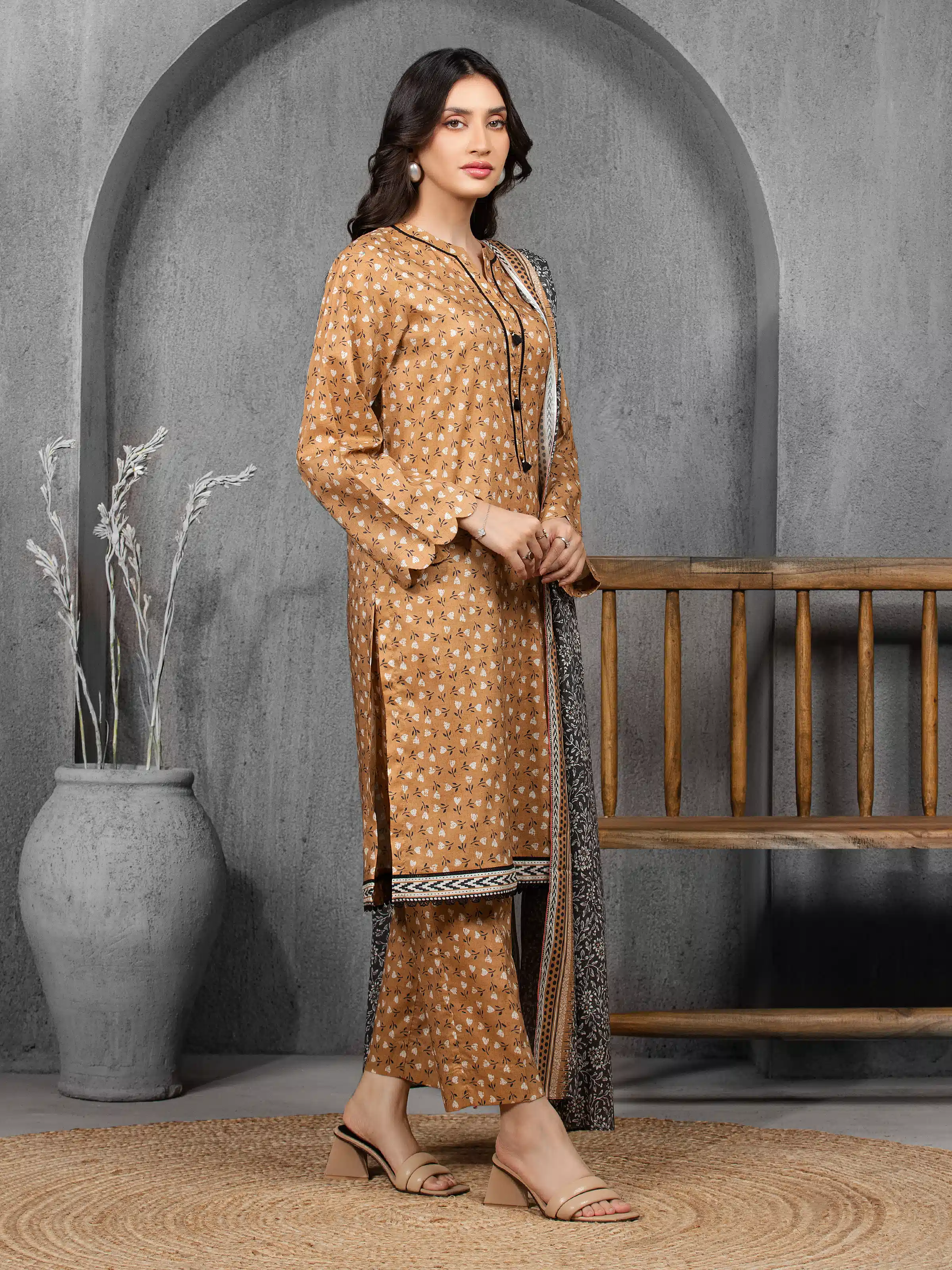 Unstitched Printed Cambric Suit - EWU5A2-35848-3P - Image 5