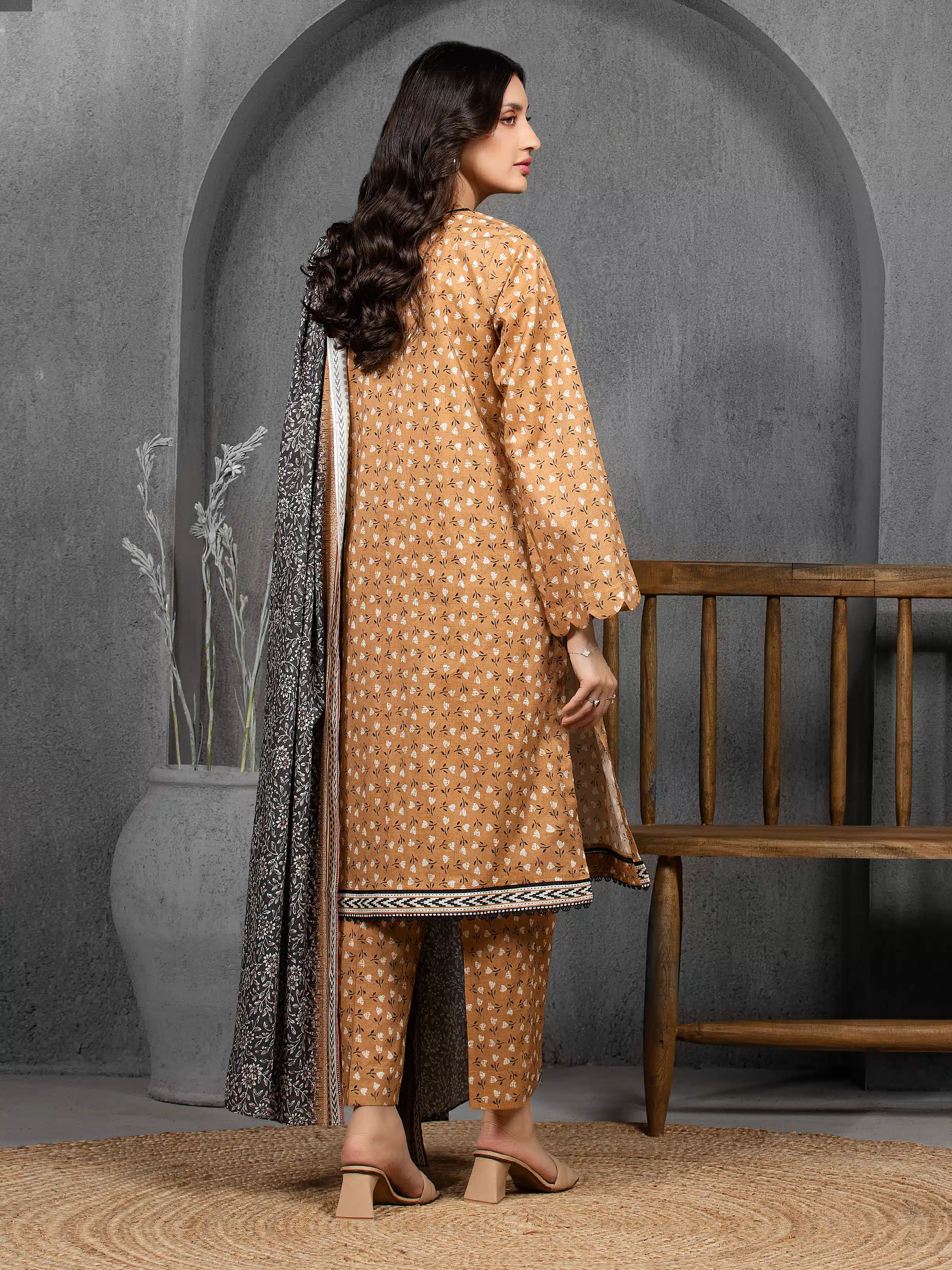 Unstitched Printed Cambric Suit - EWU5A2-35848-3P - Image 6