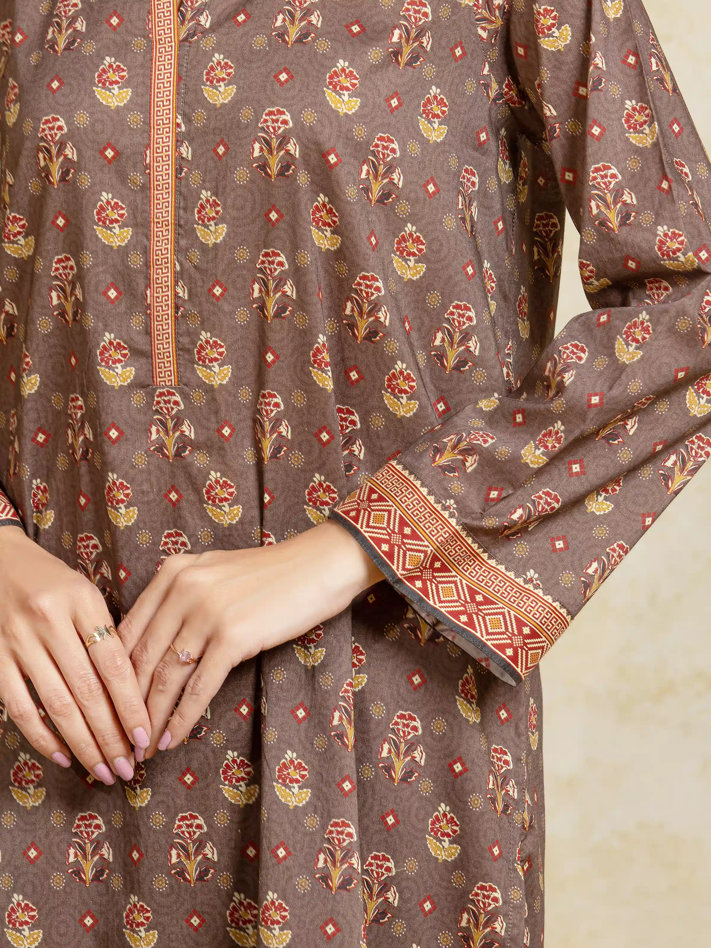 Unstitched Printed Khaddar Suit - EWU5A3-35906-3P - Image 3