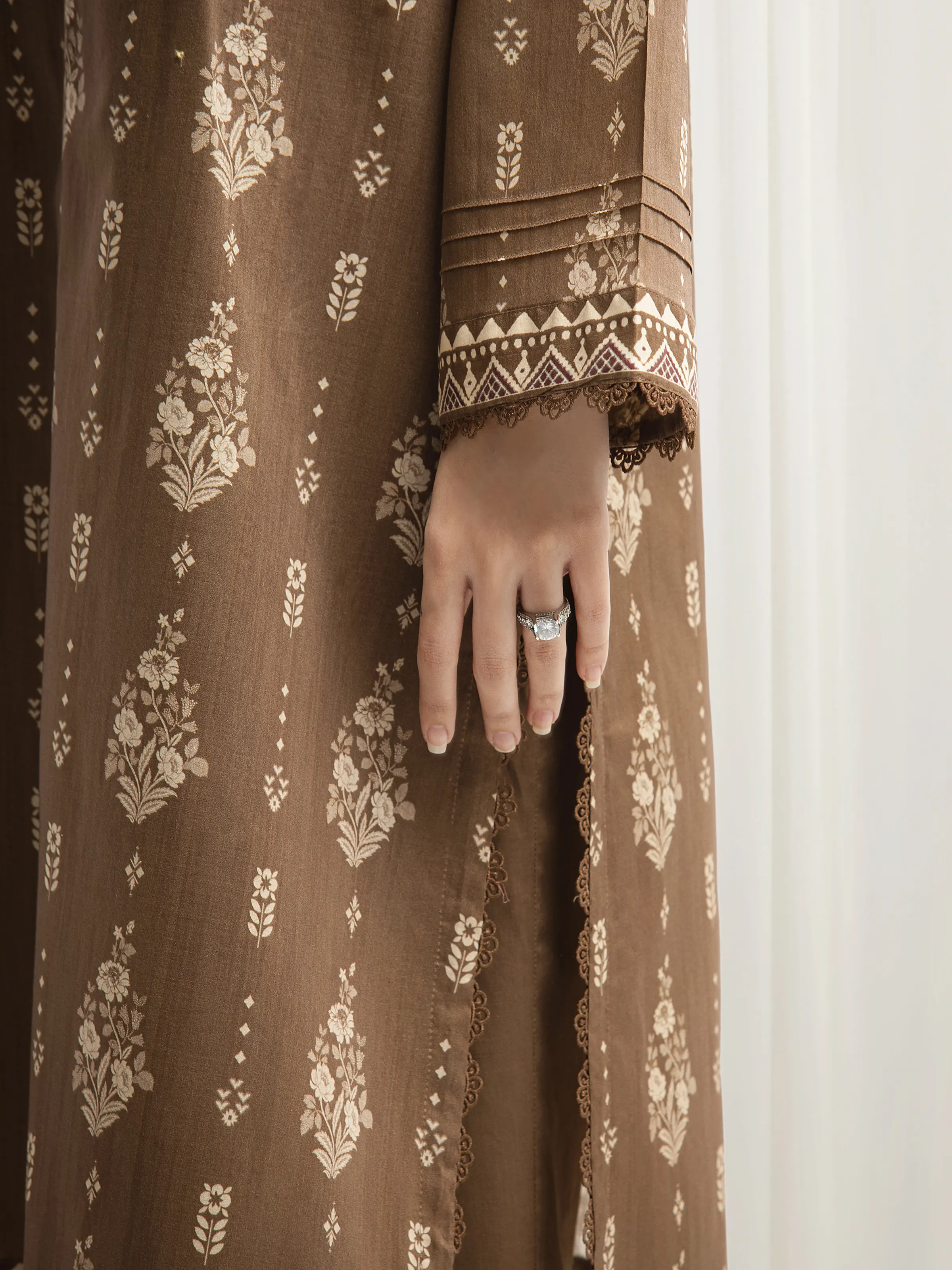 Unstitched Printed Khaddar Suit - EWU5A3-36035-3P - Image 3