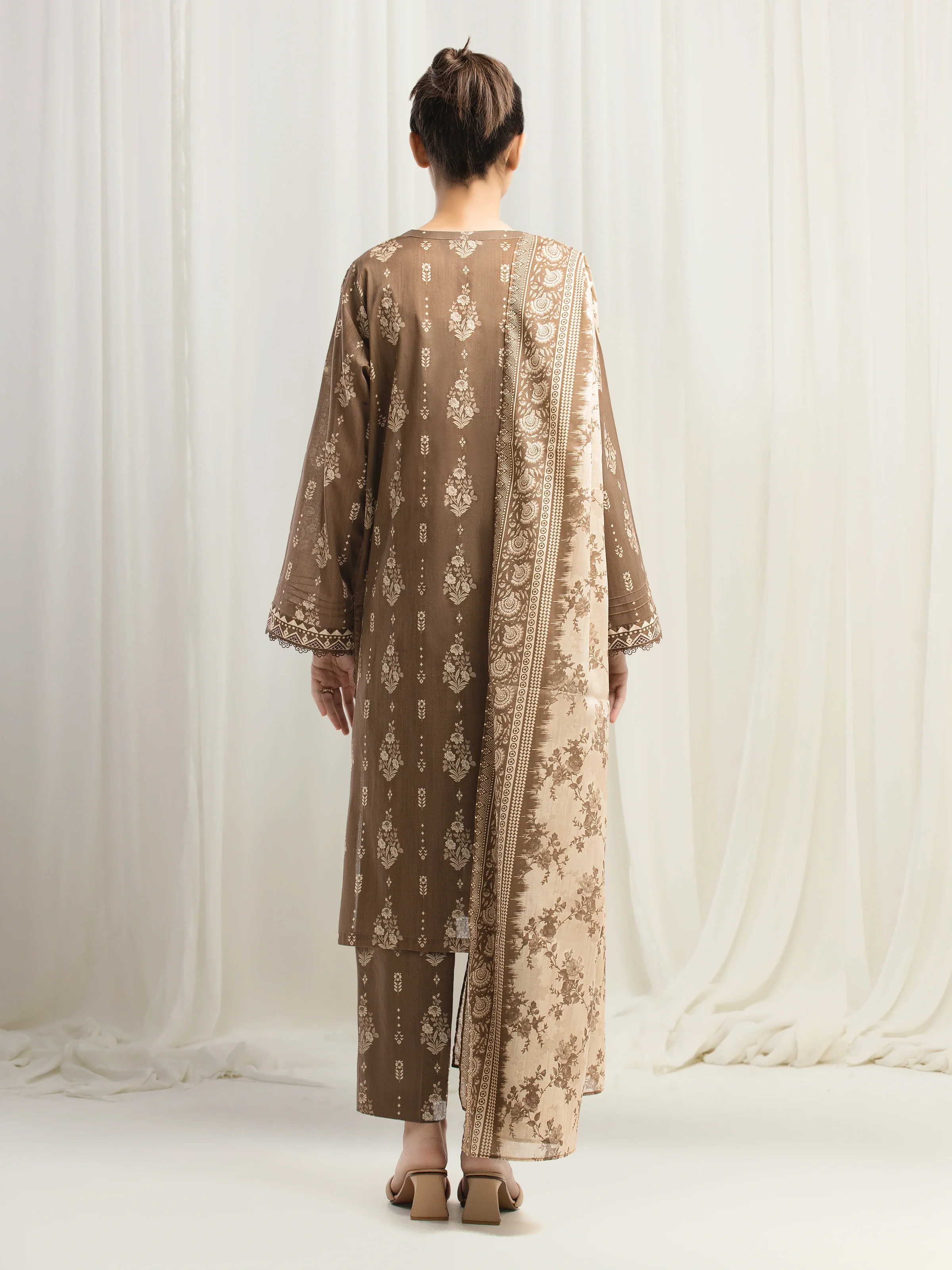 Unstitched Printed Khaddar Suit - EWU5A3-36035-3P - Image 4