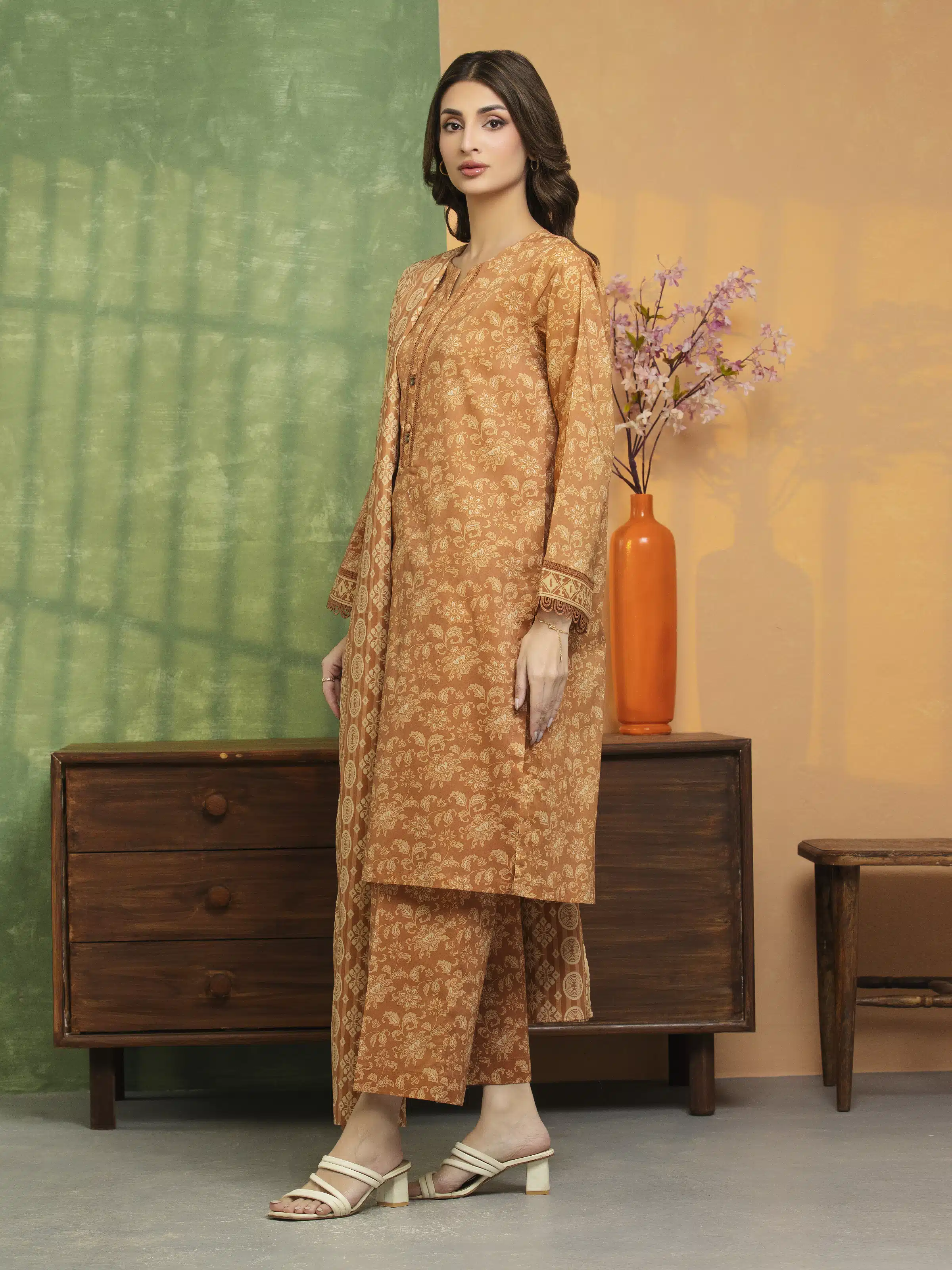 Unstitched Printed Lawn Suit - EWU5A1-35199-3P - Image 5