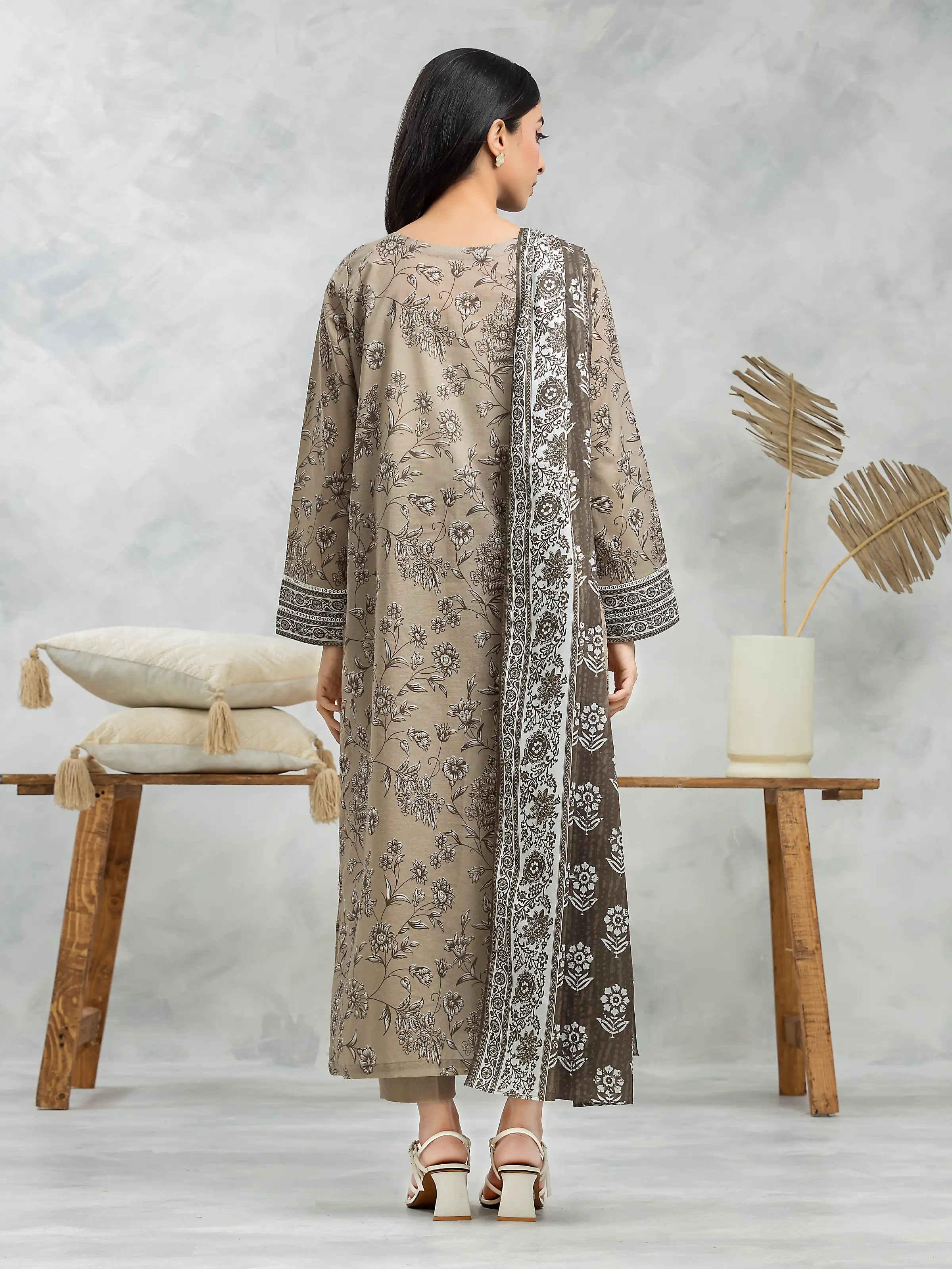 Unstitched Printed Cambric Suit - EWU24A2-28260-3P - Image 2