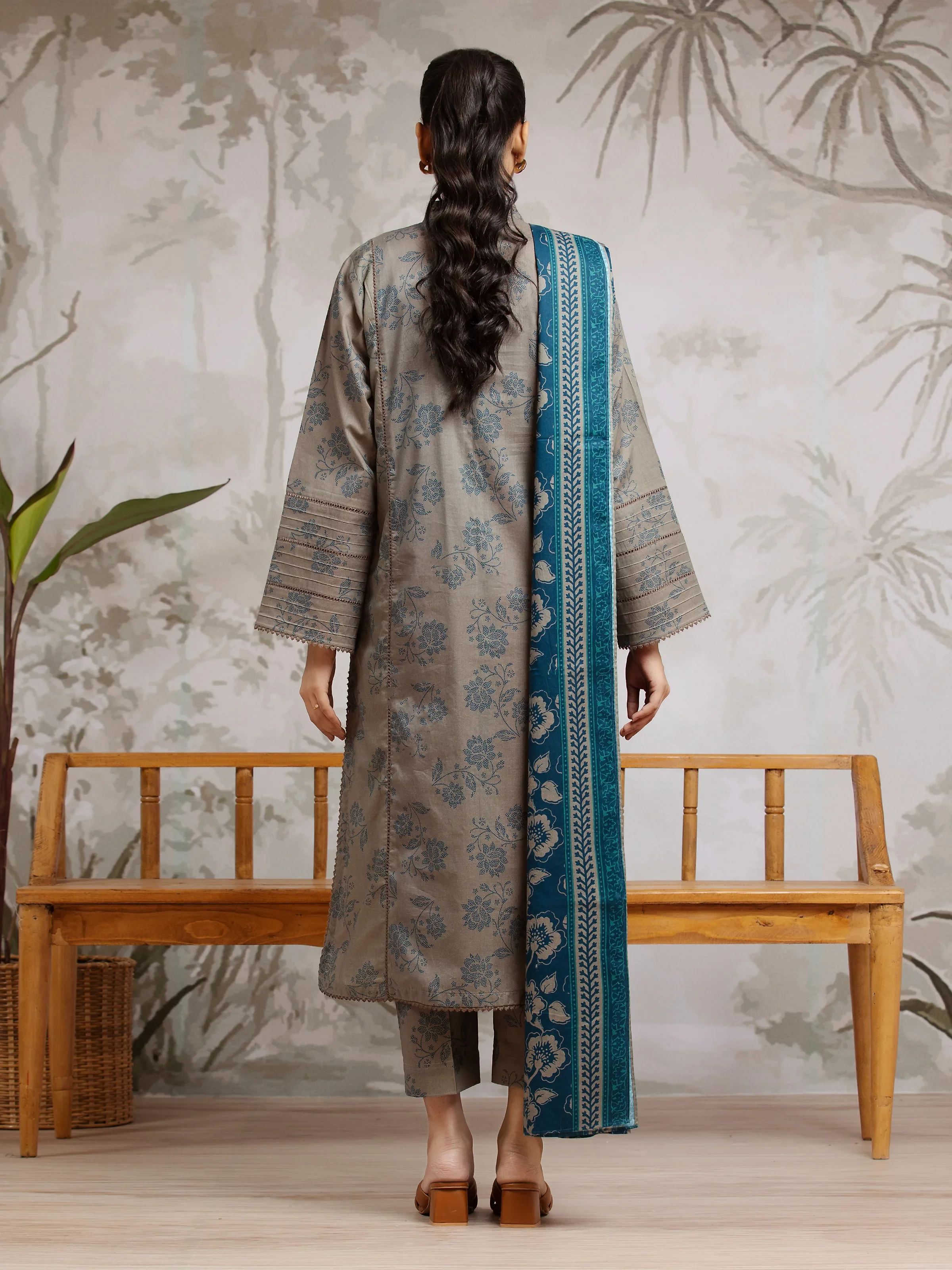 Unstitched Printed Khaddar Suit - EWU24A3-29599-3P - Image 2