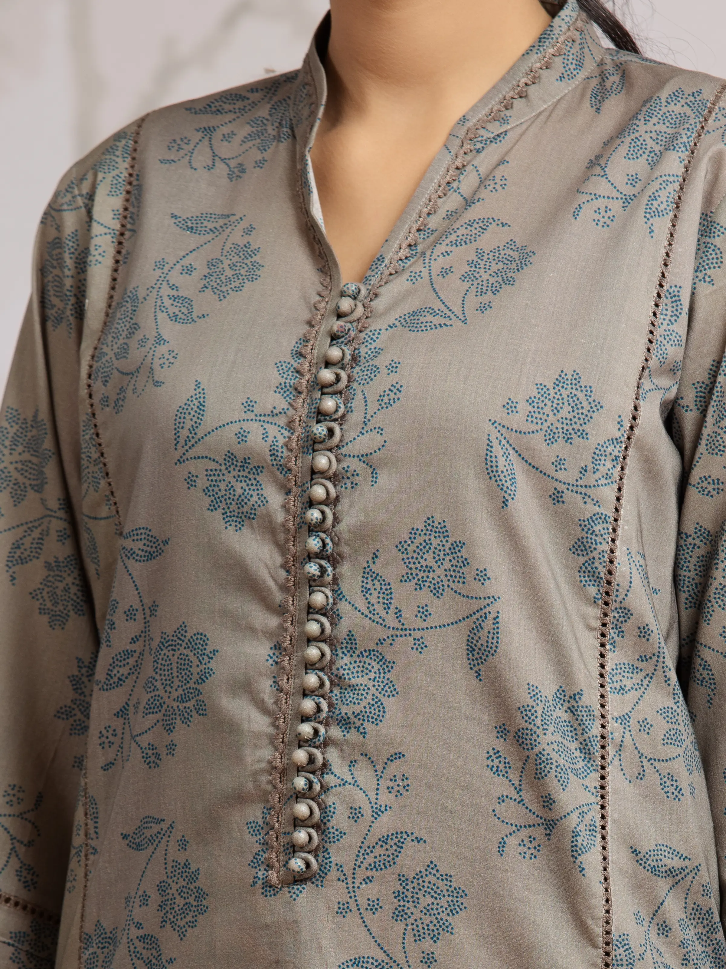 Unstitched Printed Khaddar Suit - EWU24A3-29599-3P - Image 3