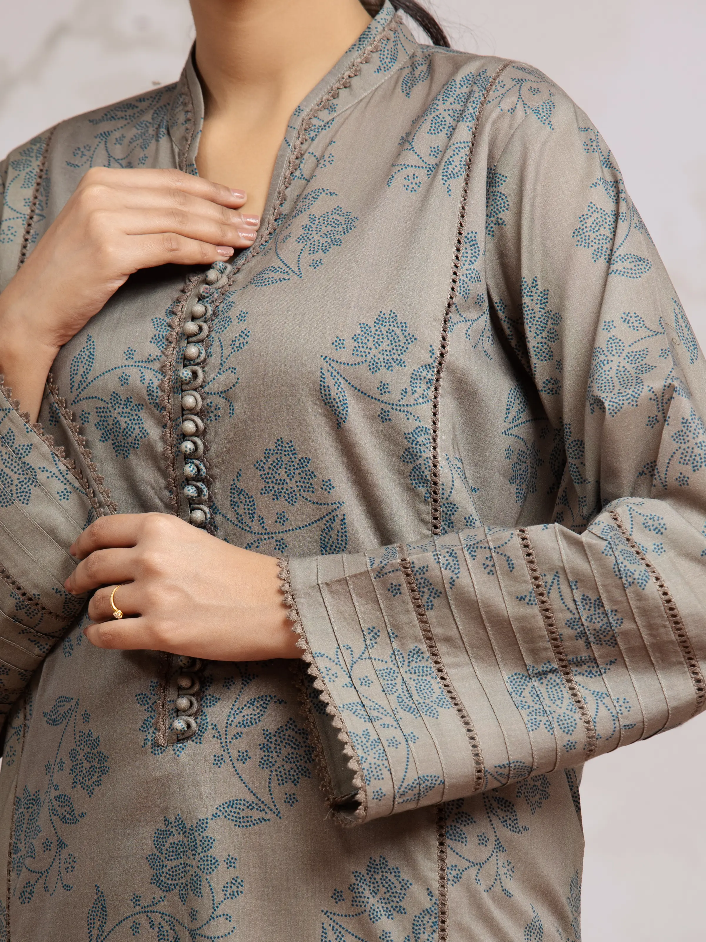 Unstitched Printed Khaddar Suit - EWU24A3-29599-3P - Image 4
