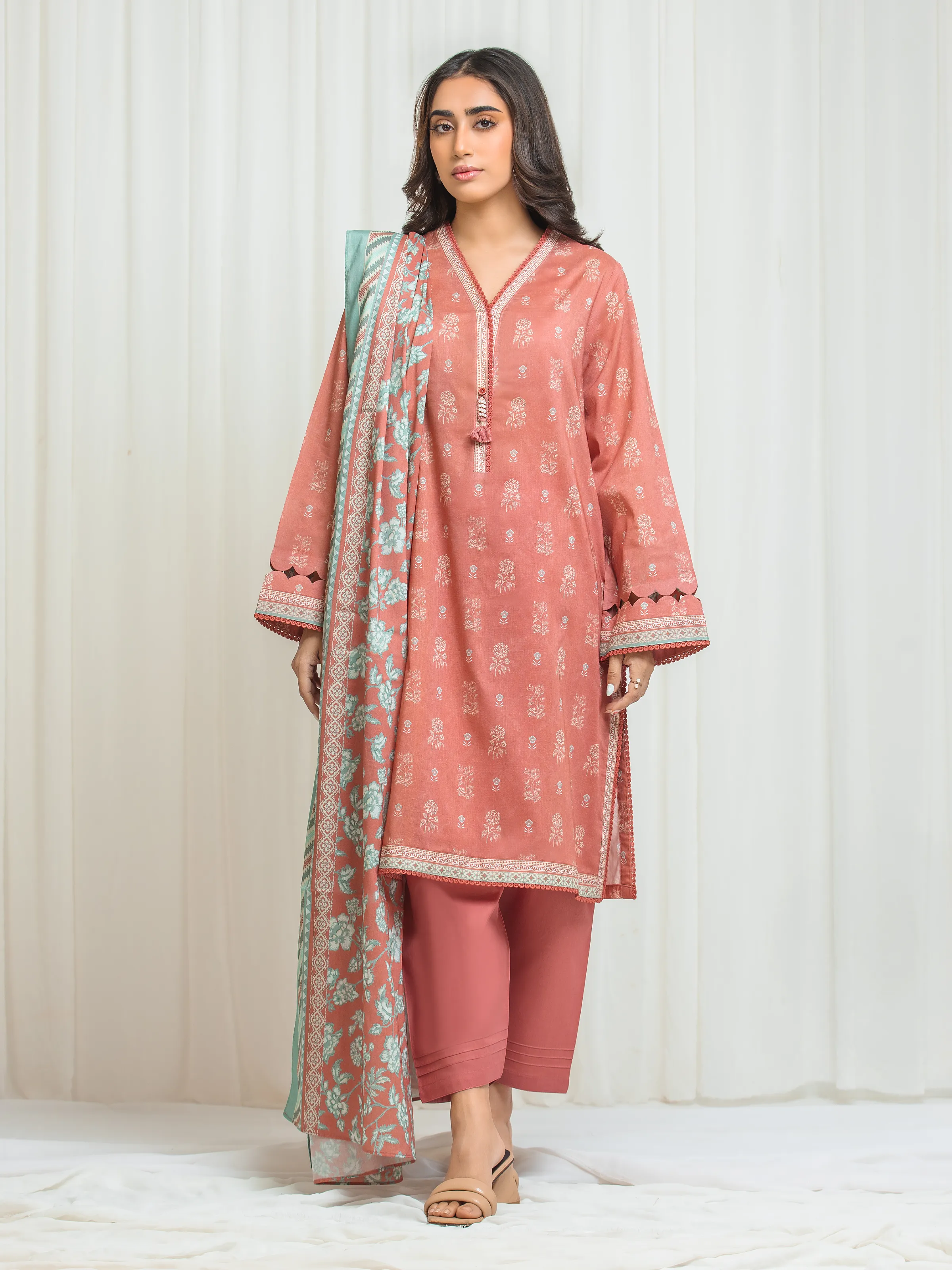 Unstitched Printed Lawn Suit - EWU6A1-36563-3P