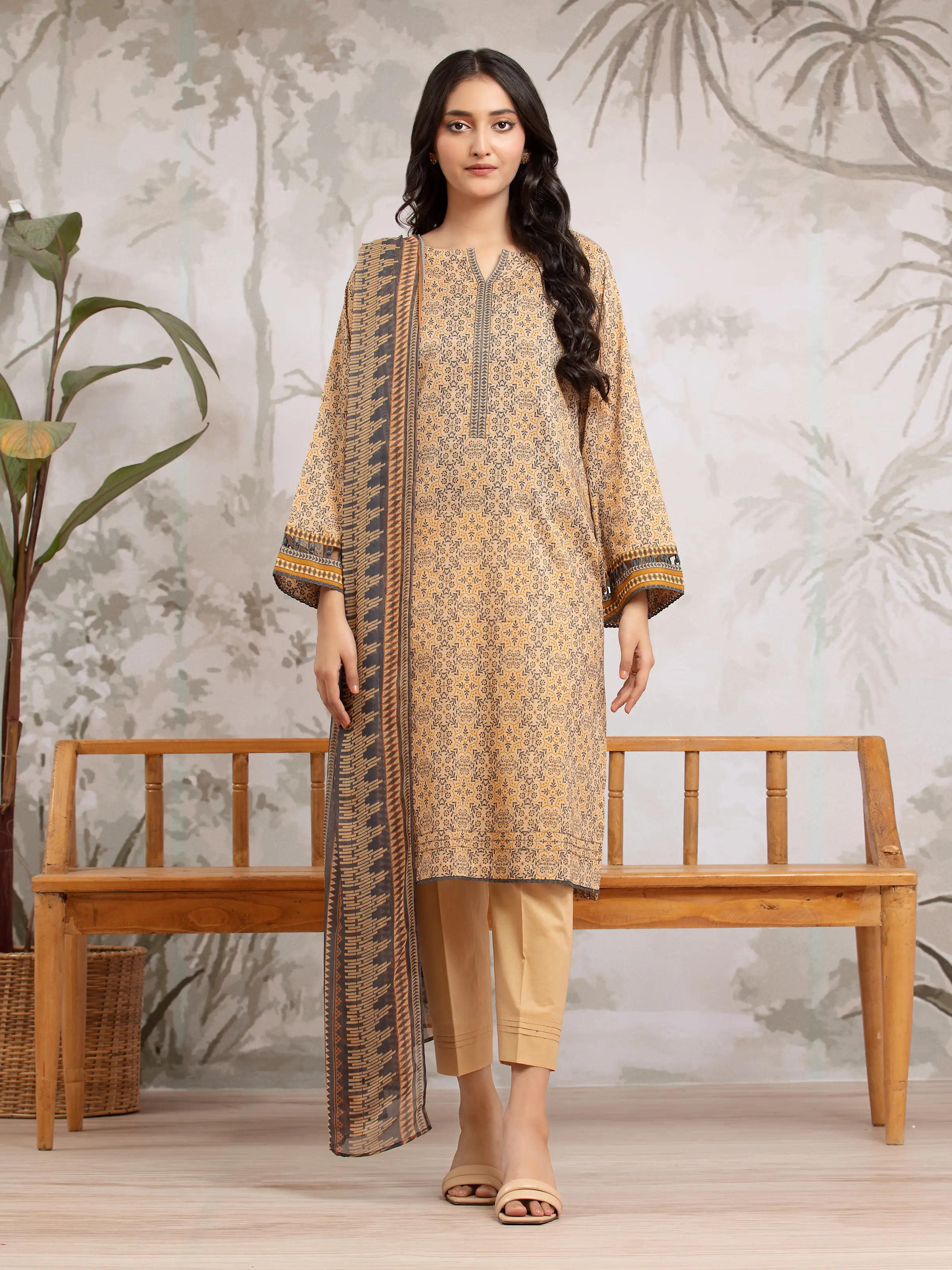 Unstitched Printed Khaddar Suit - EWU24M2-192