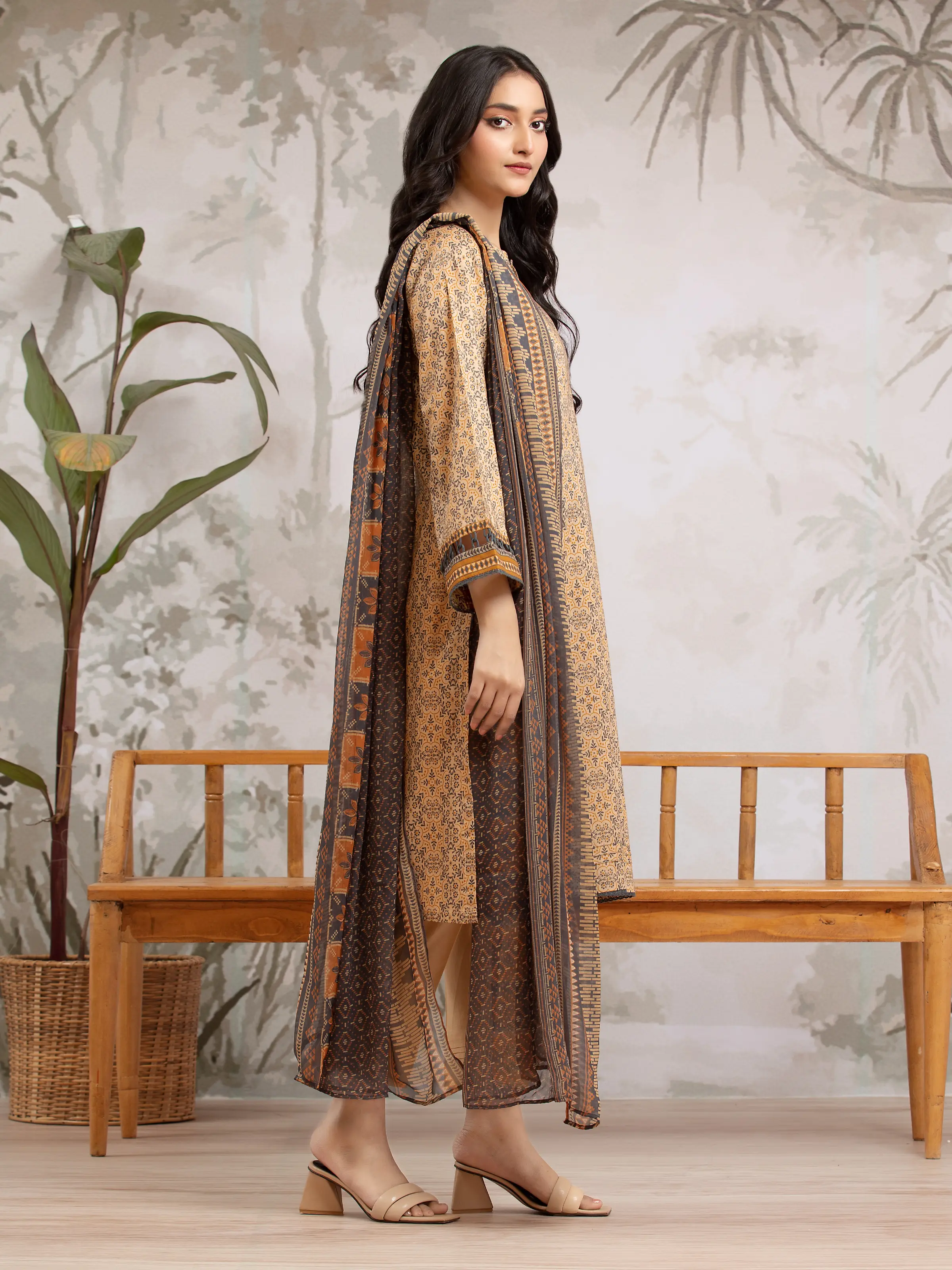 Unstitched Printed Khaddar Suit - EWU24M2-192 - Image 3