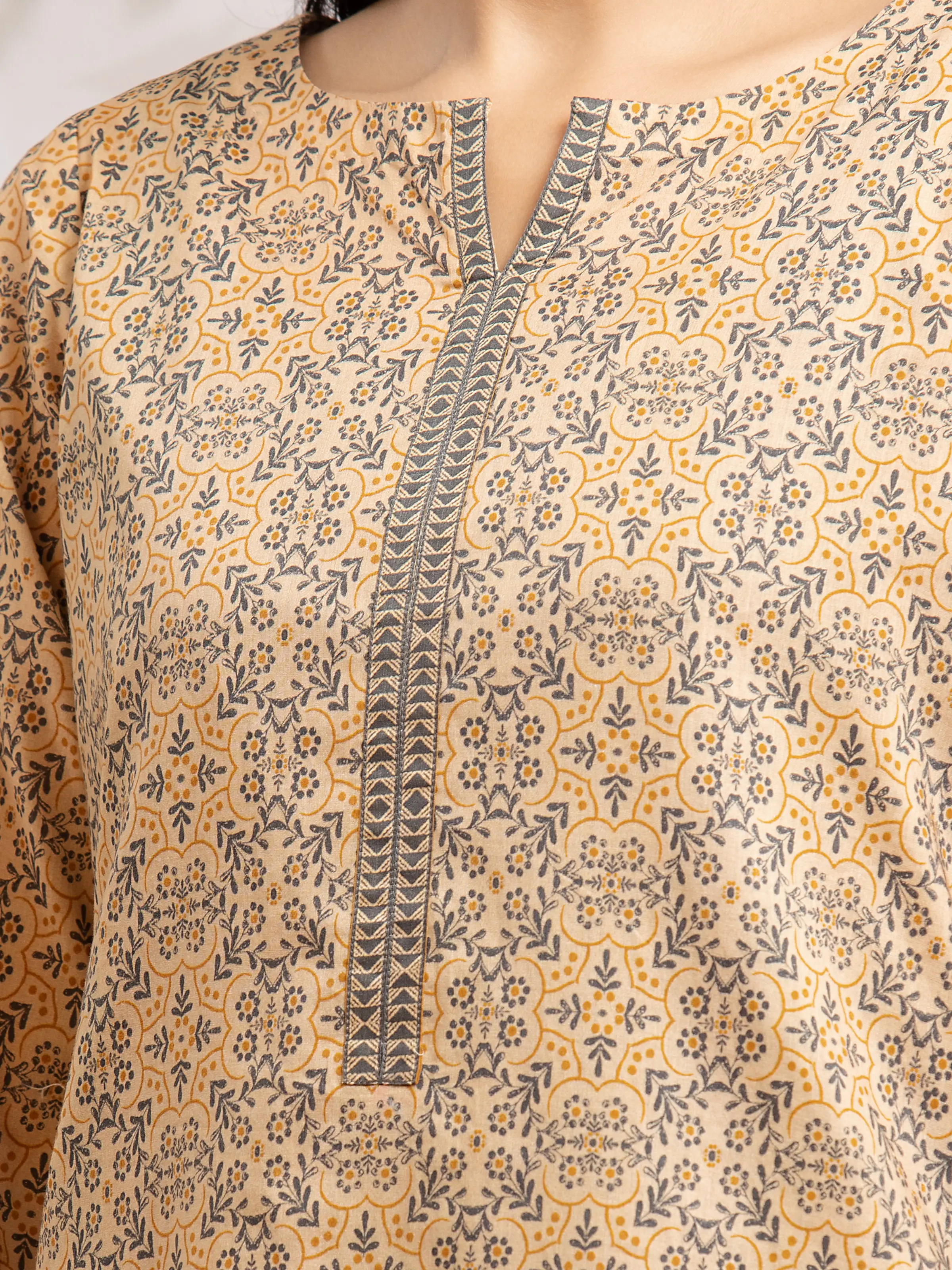 Unstitched Printed Khaddar Suit - EWU24M2-192 - Image 5