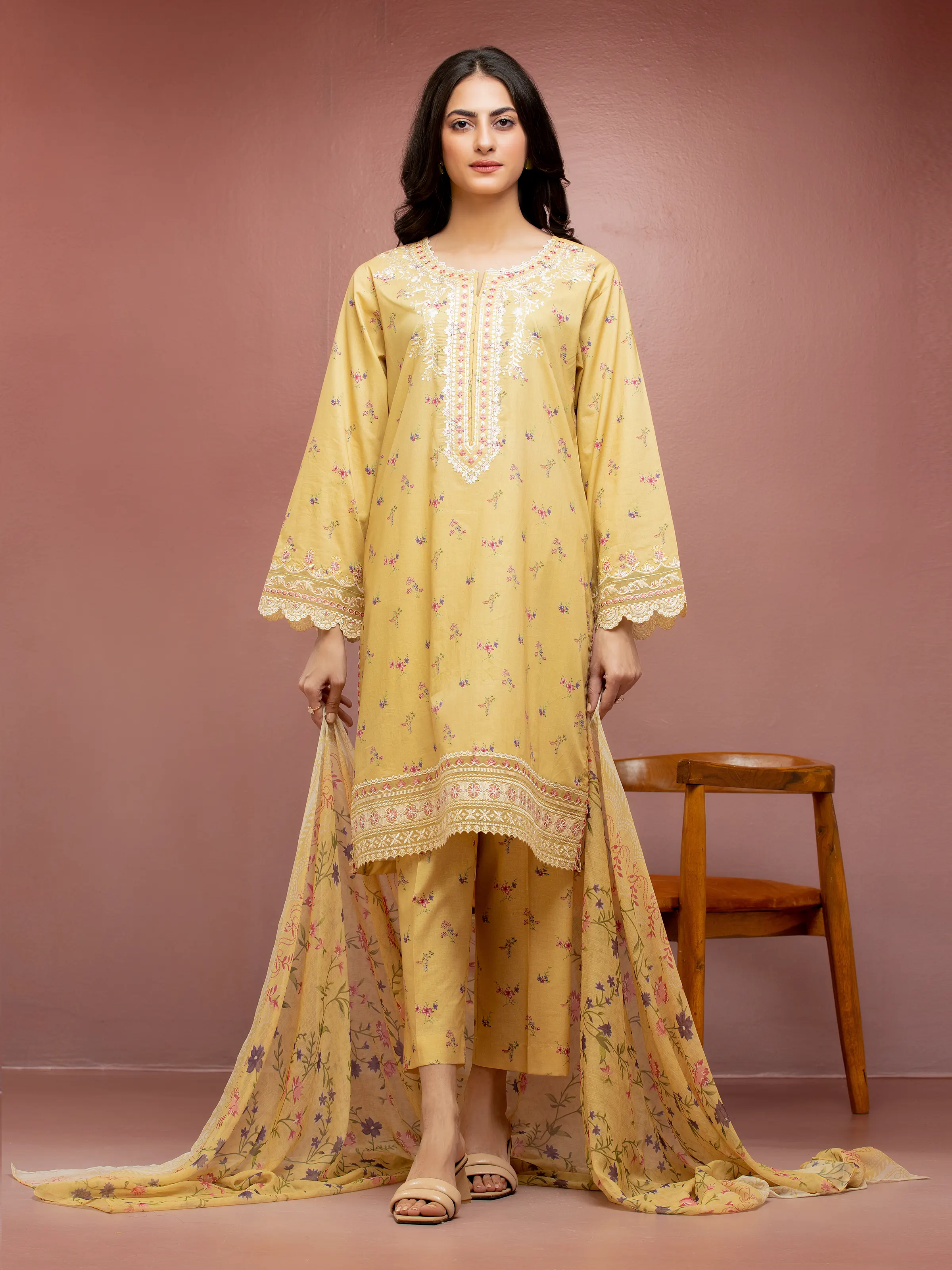 Unstitched Embroidered Cambric Suit - EWU5V2-31078-3P