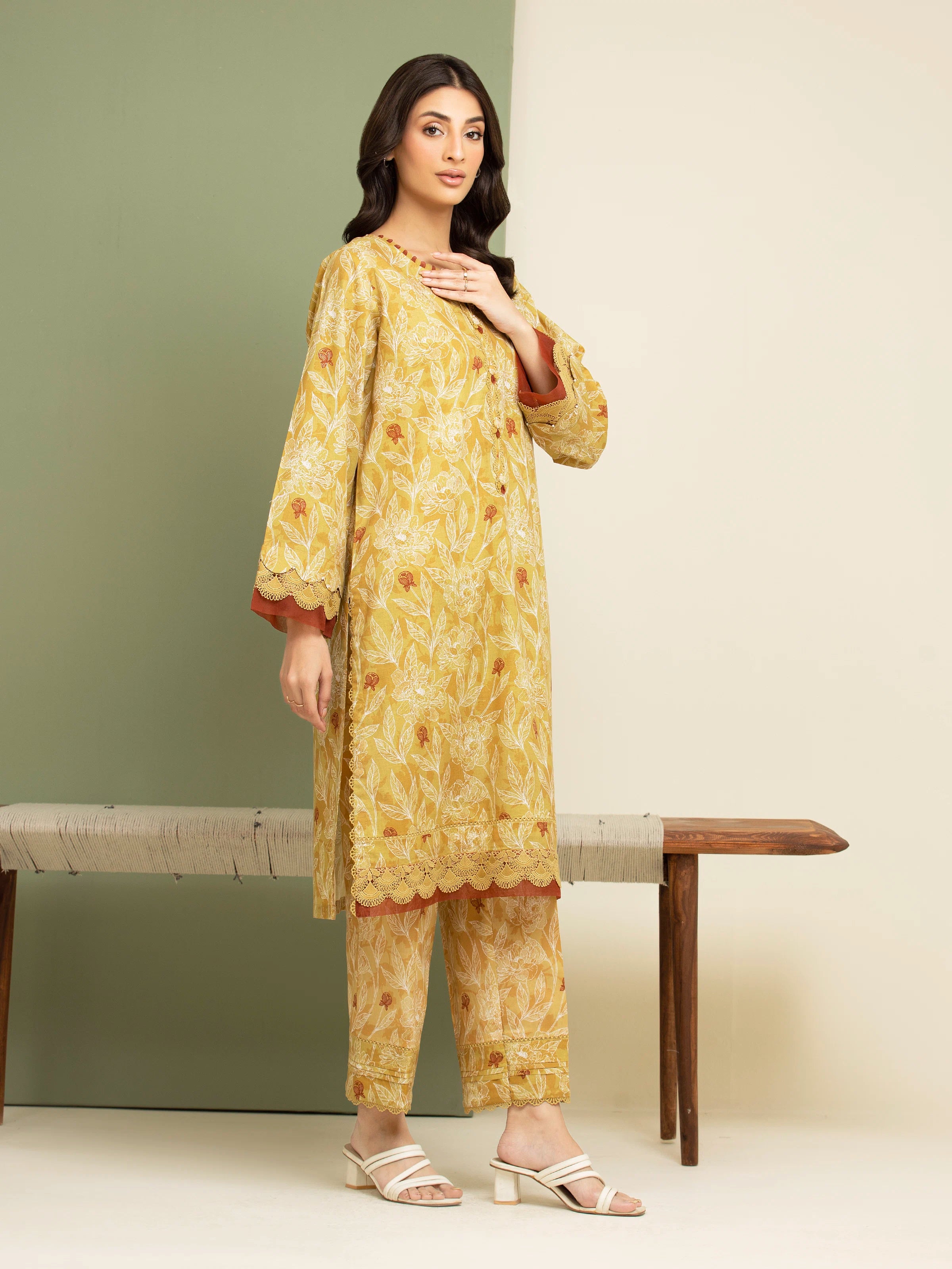 Unstitched Printed Lawn Shirt Trouser - EWU5A1-35607ST - Image 3