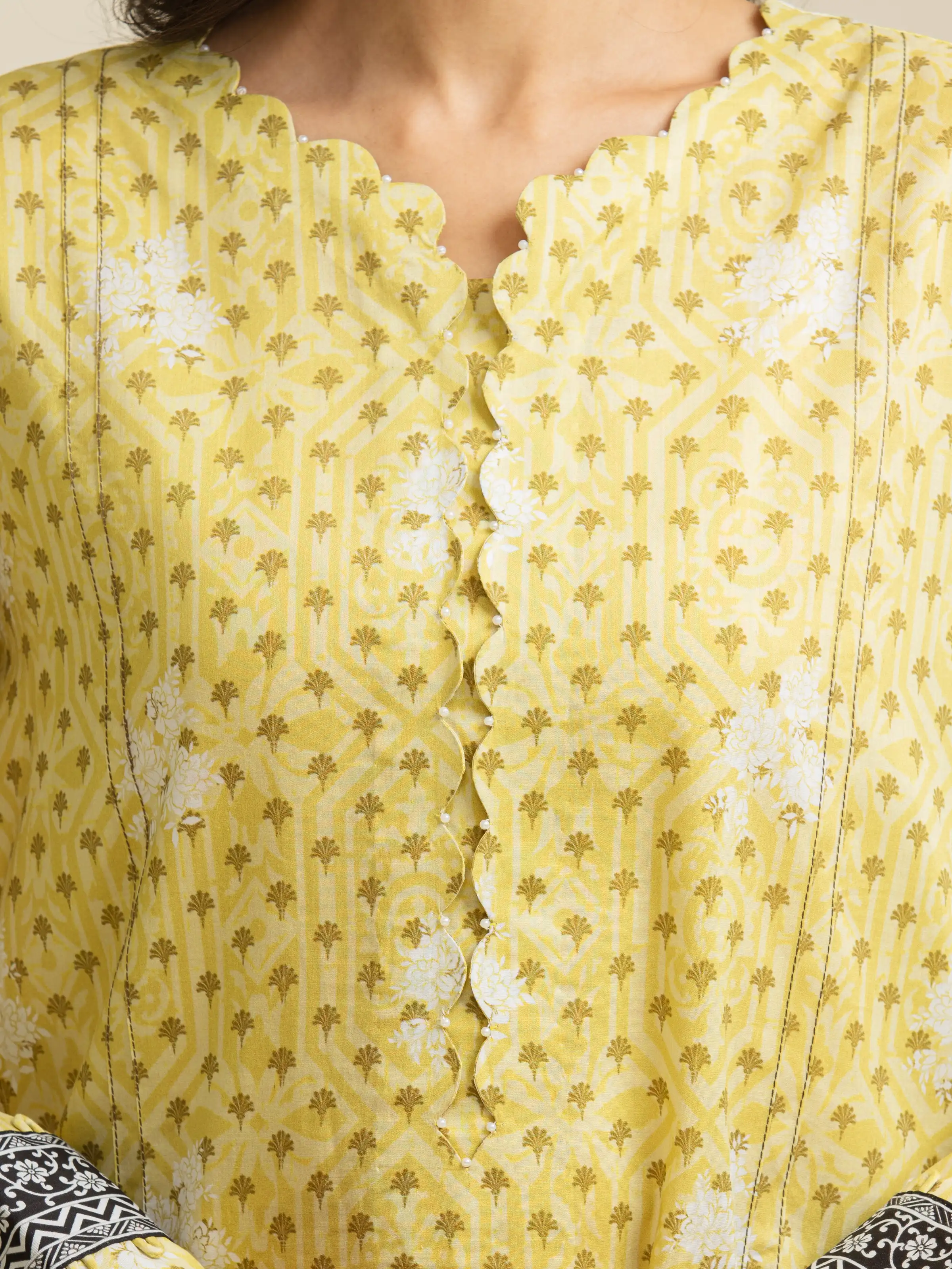 Unstitched Printed Lawn Suit - EWU5A1-35091-3P - Image 5