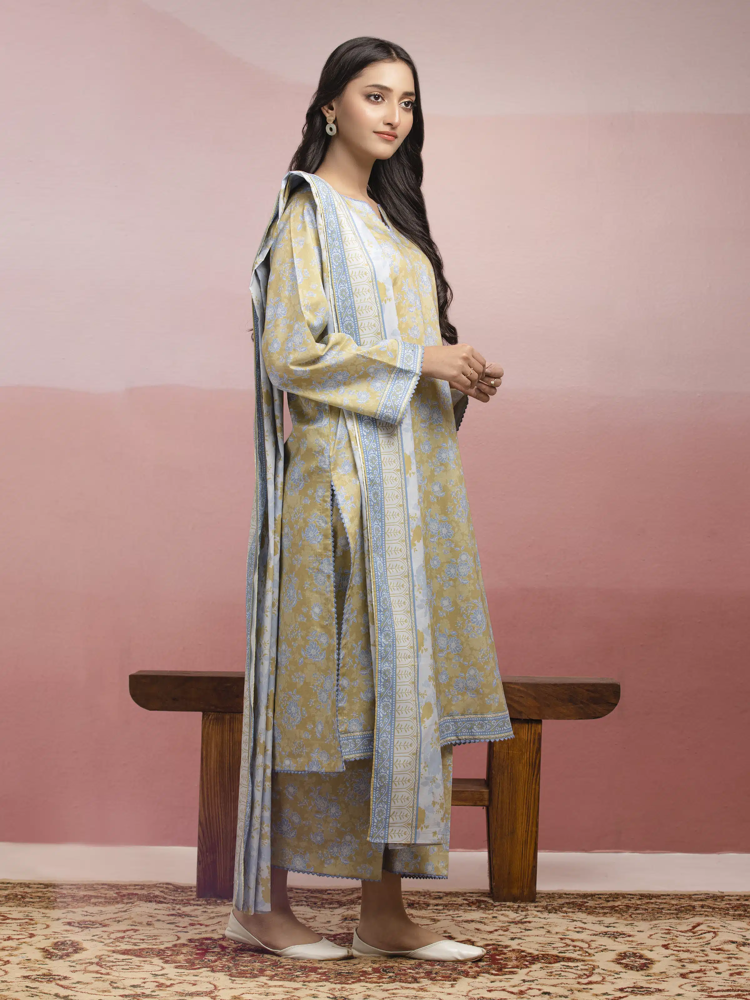 Unstitched Printed Lawn Suit - EWU5A1-35101-3P - Image 3