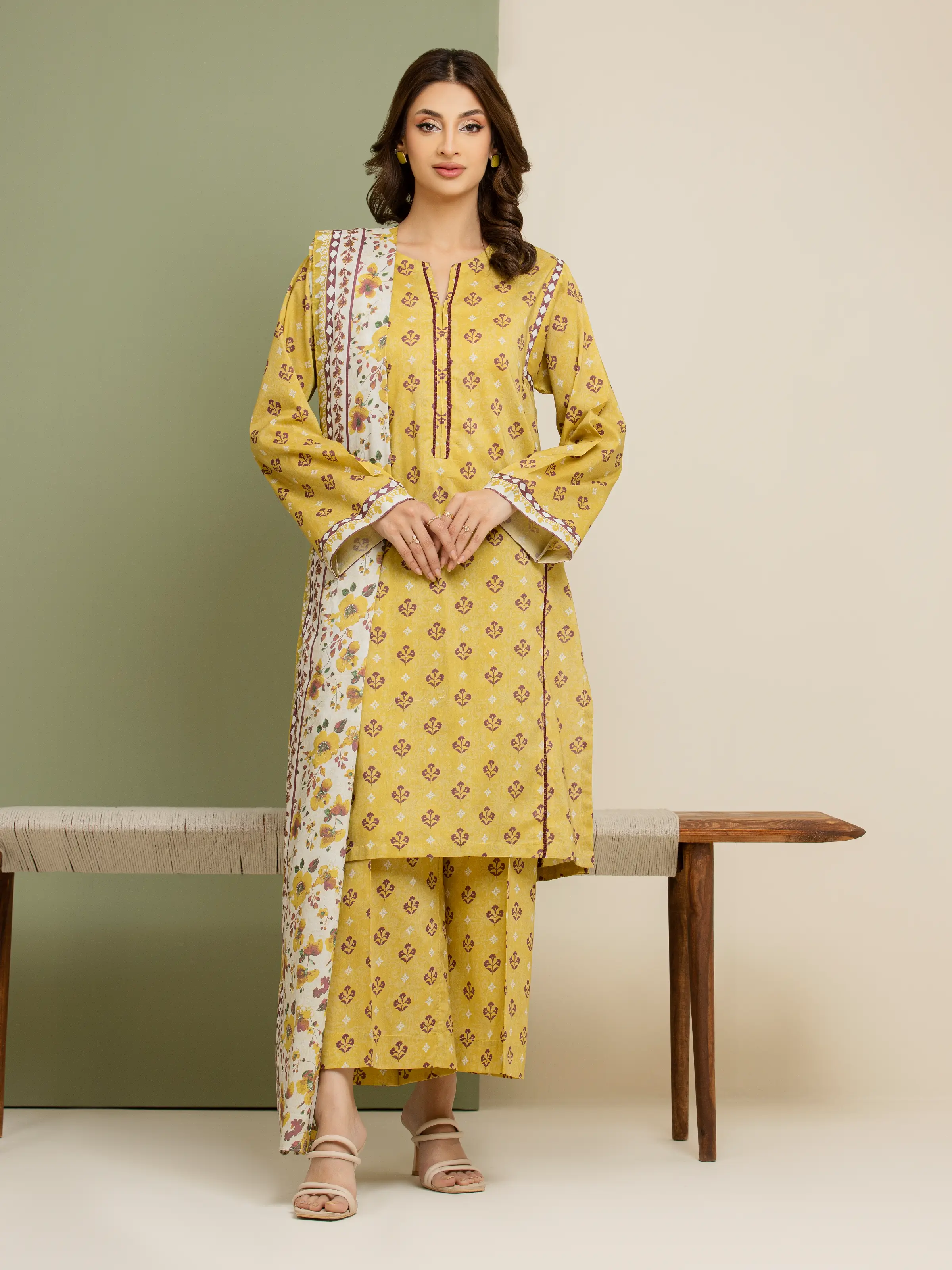 Unstitched Printed Lawn Suit - EWU5A1-35149-3P