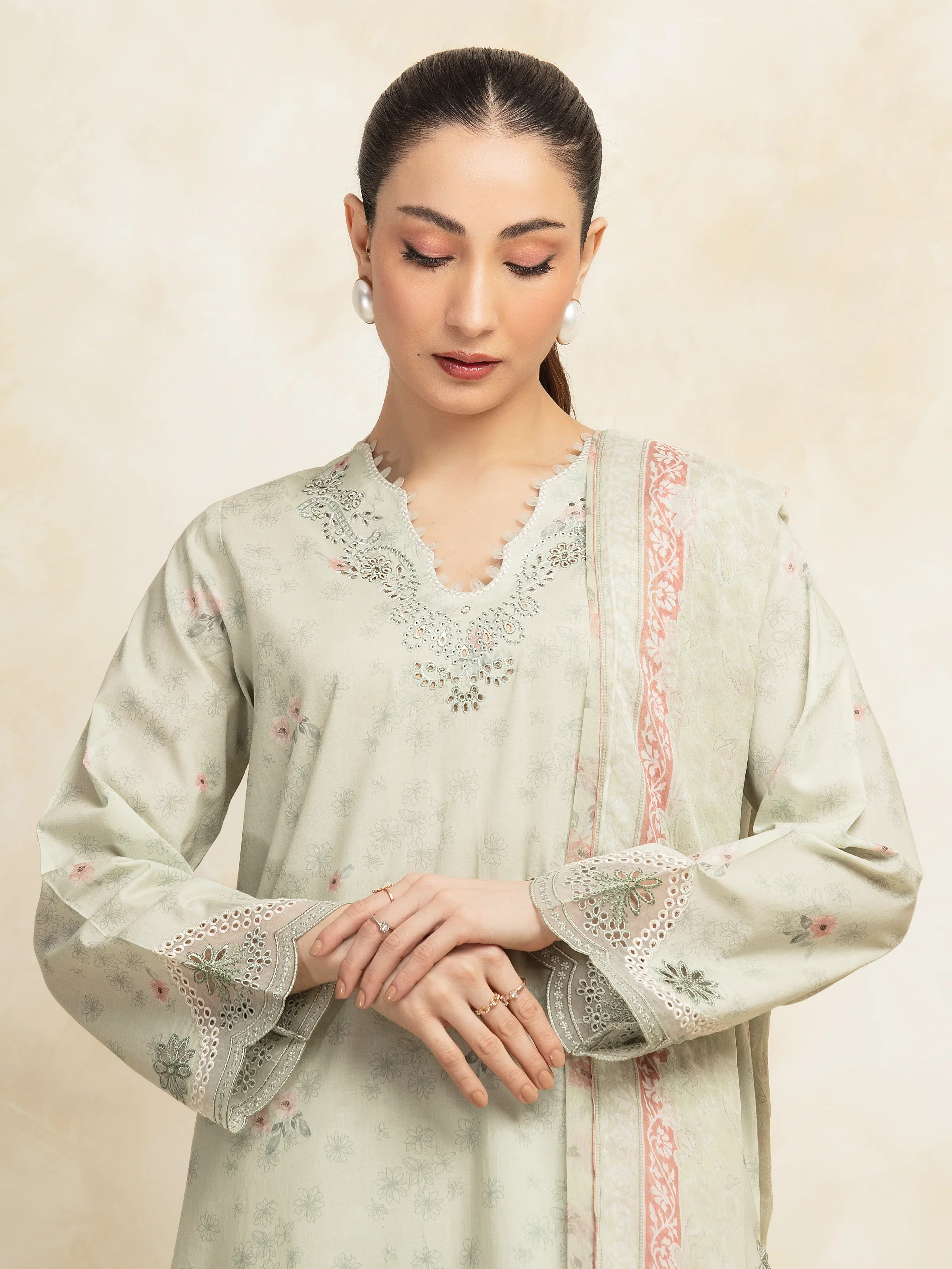 Unstitched Embroidered Lawn Suit - EWU5V1-31062-3P - Image 2