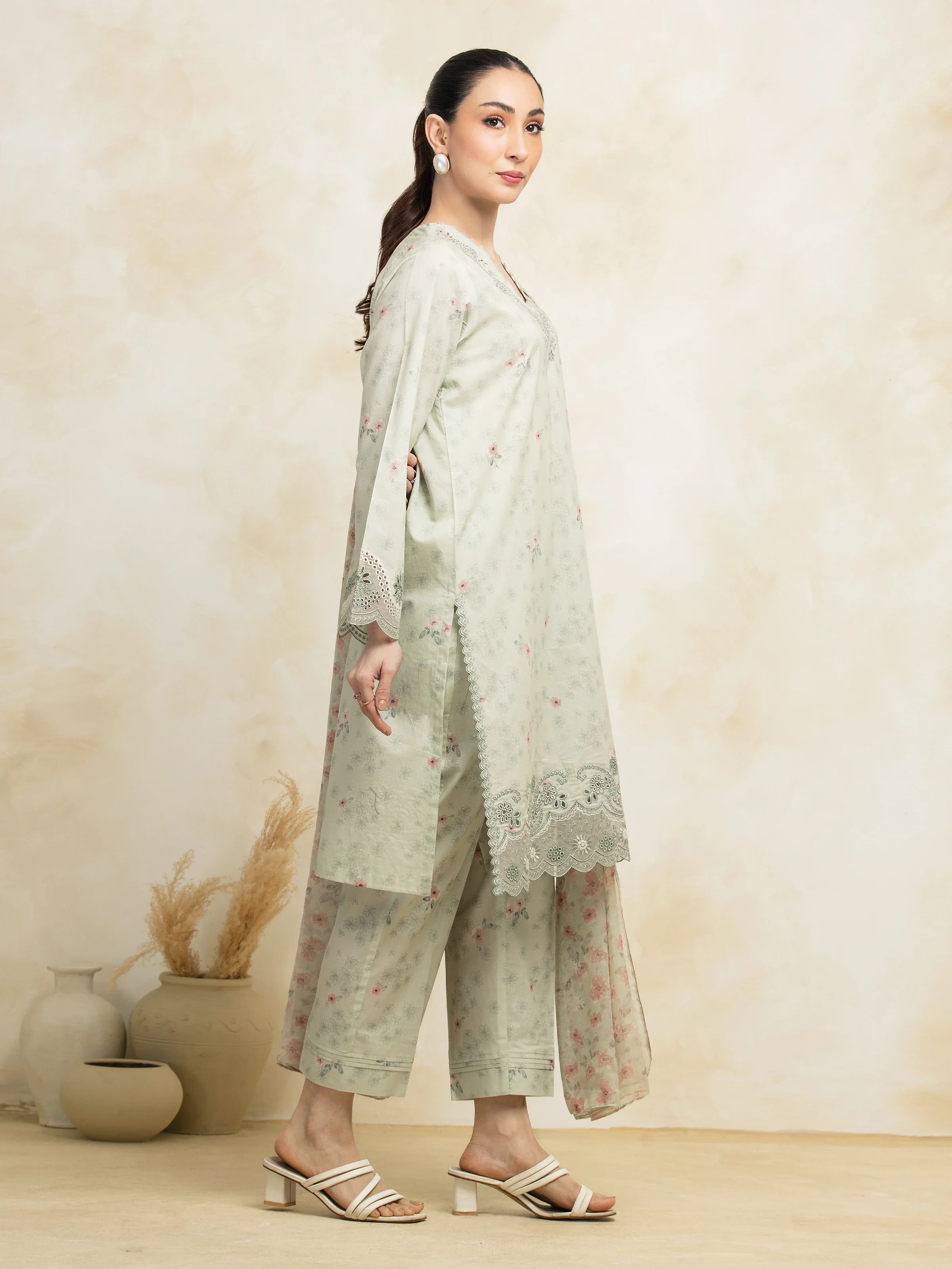 Unstitched Embroidered Lawn Suit - EWU5V1-31062-3P - Image 5