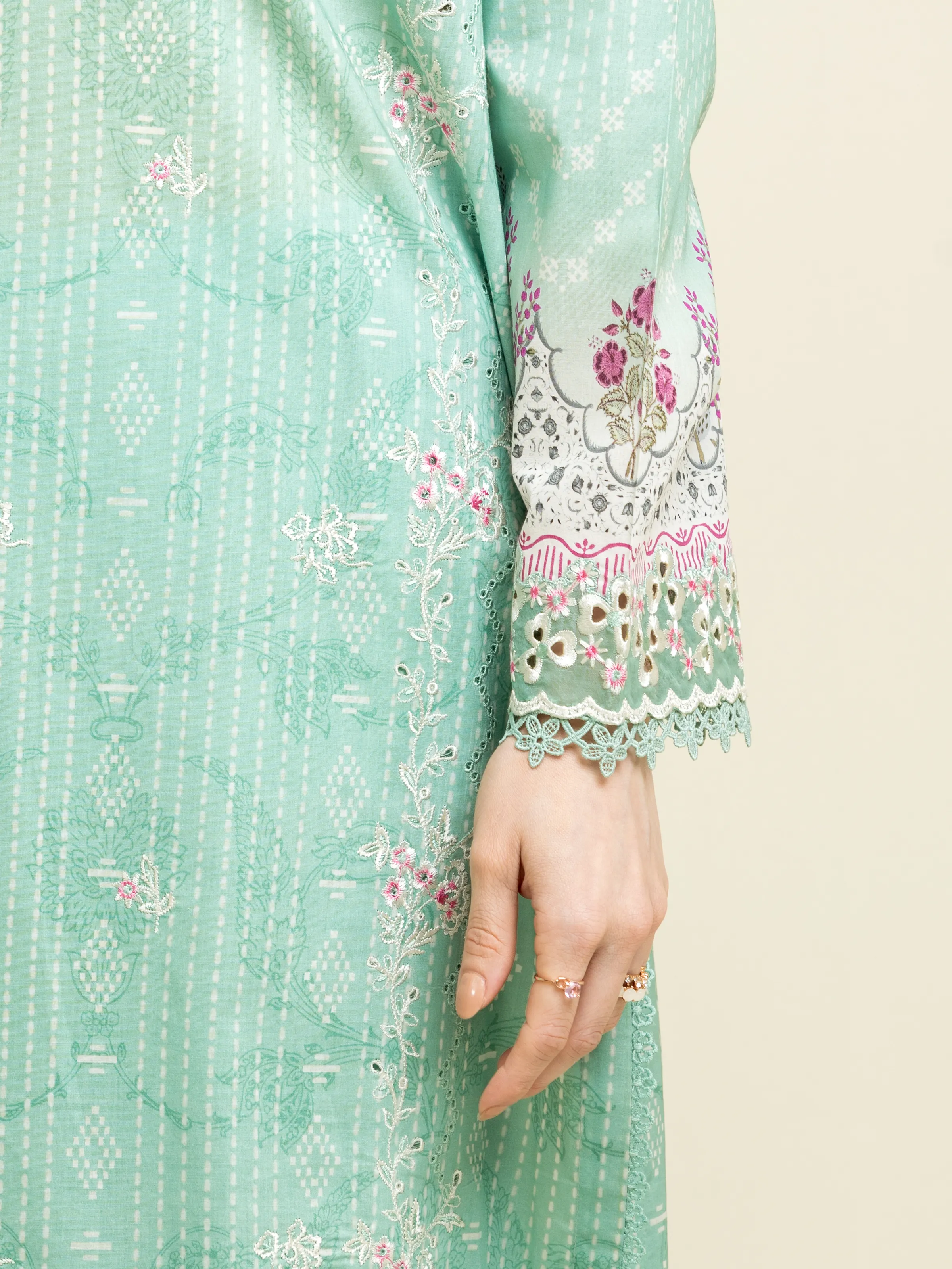 Unstitched Embroidered Lawn Suit - EWU5V1-31069-3P - Image 4