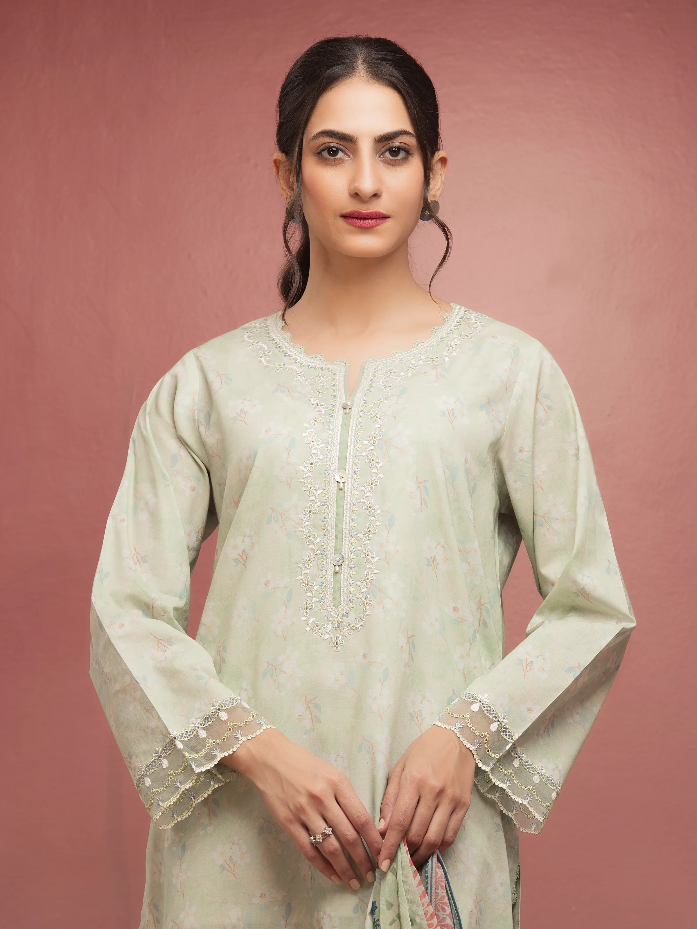 Unstitched Embroidered Lawn Suit - EWU5V1-31086-3P - Image 2