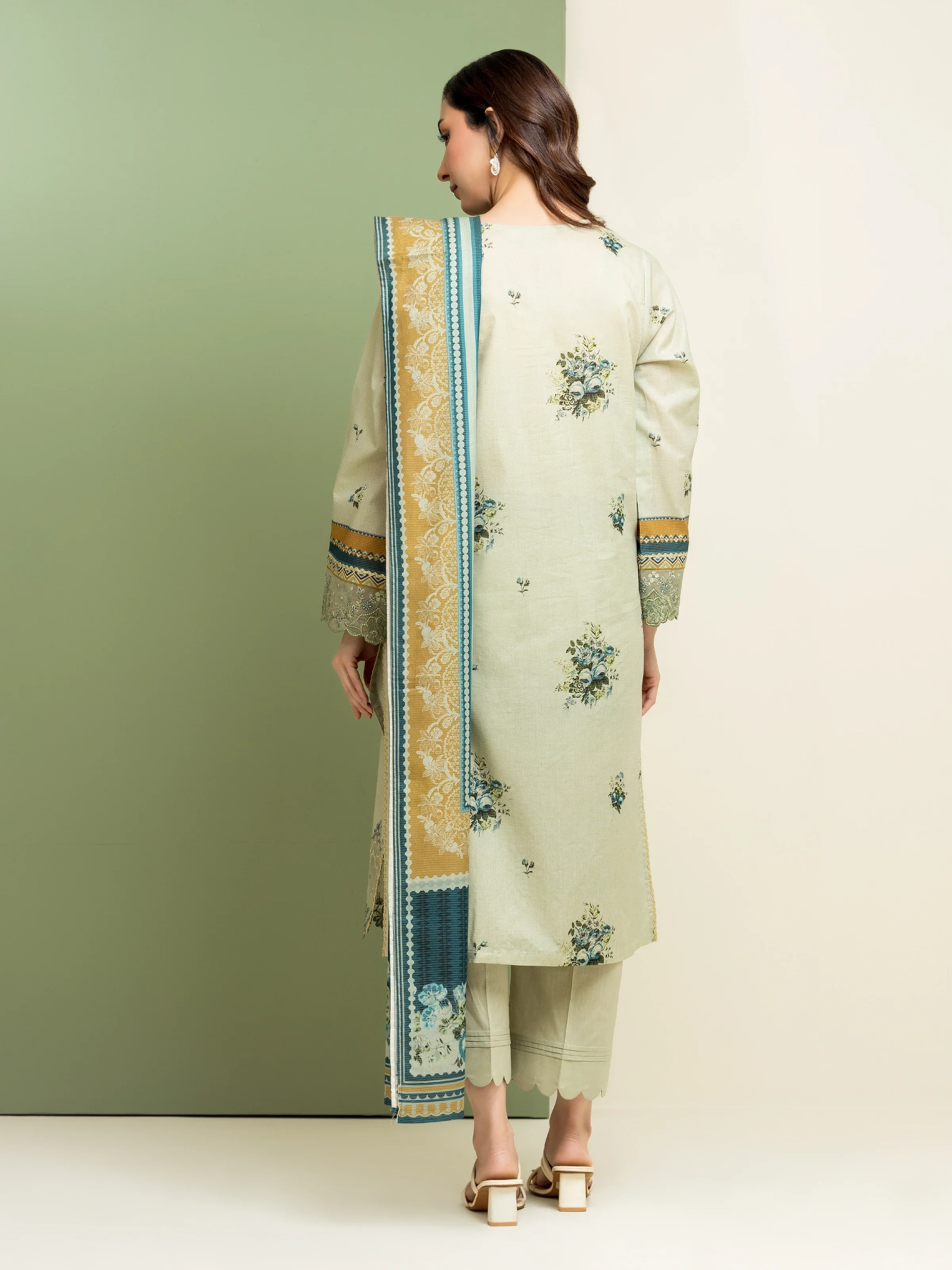 Unstitched Embroidered Lawn Suit - EWU5V1-31209-3P - Image 2