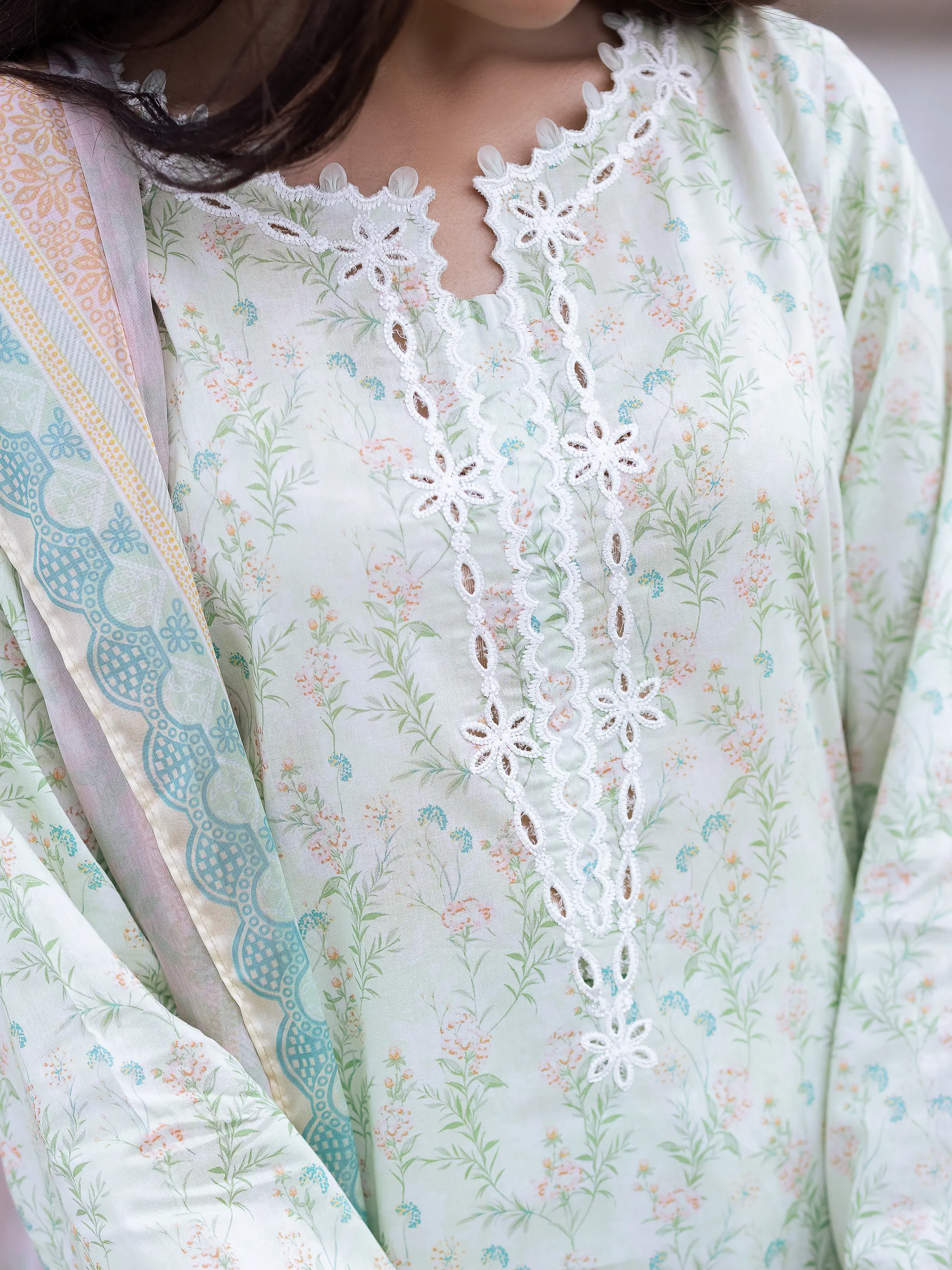 Unstitched Embroidered Lawn Suit - EWU5V1-31434-3P - Image 3