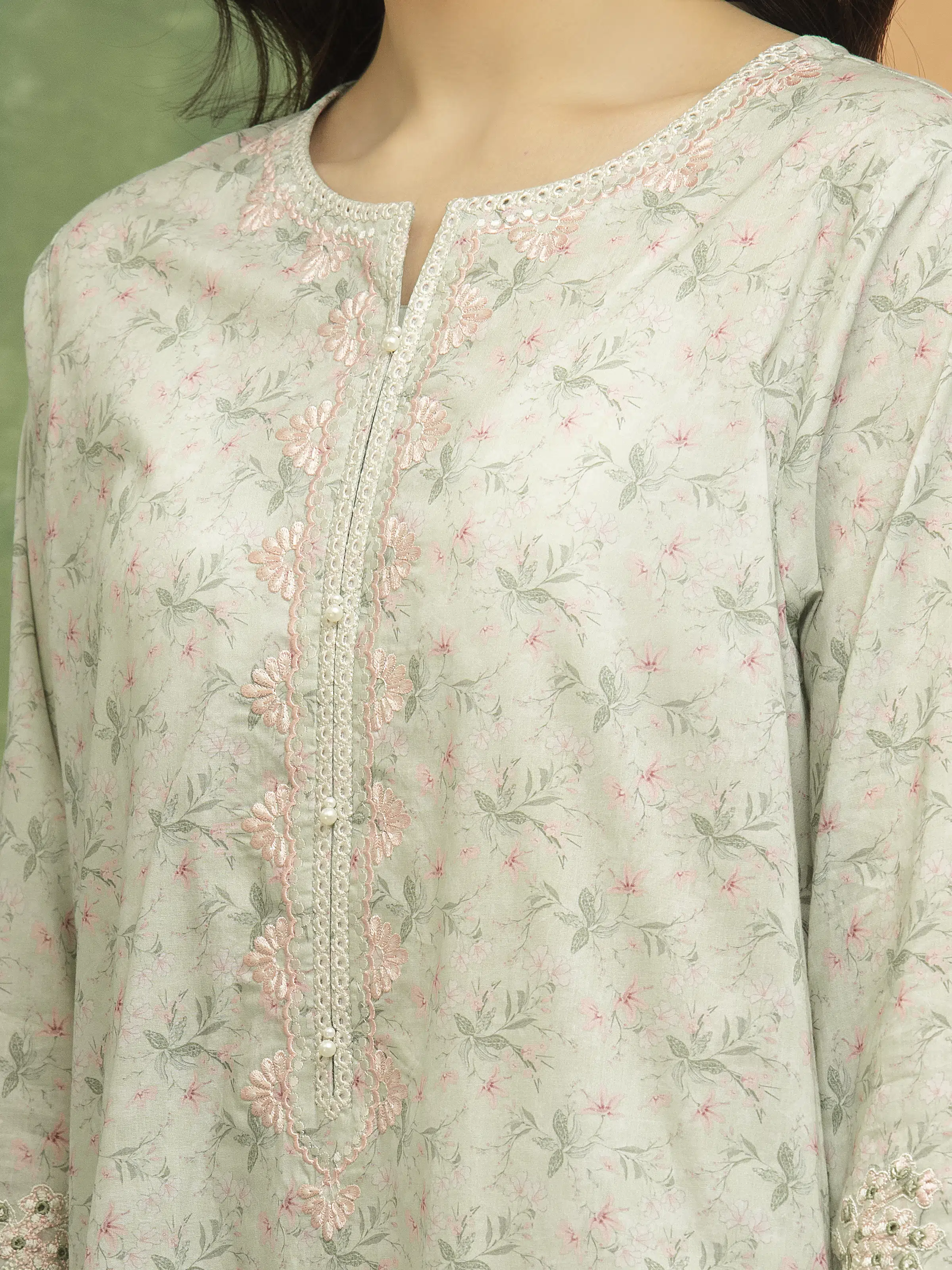 Unstitched Embroidered Lawn Suit - EWU5V1-31439-3P - Image 3