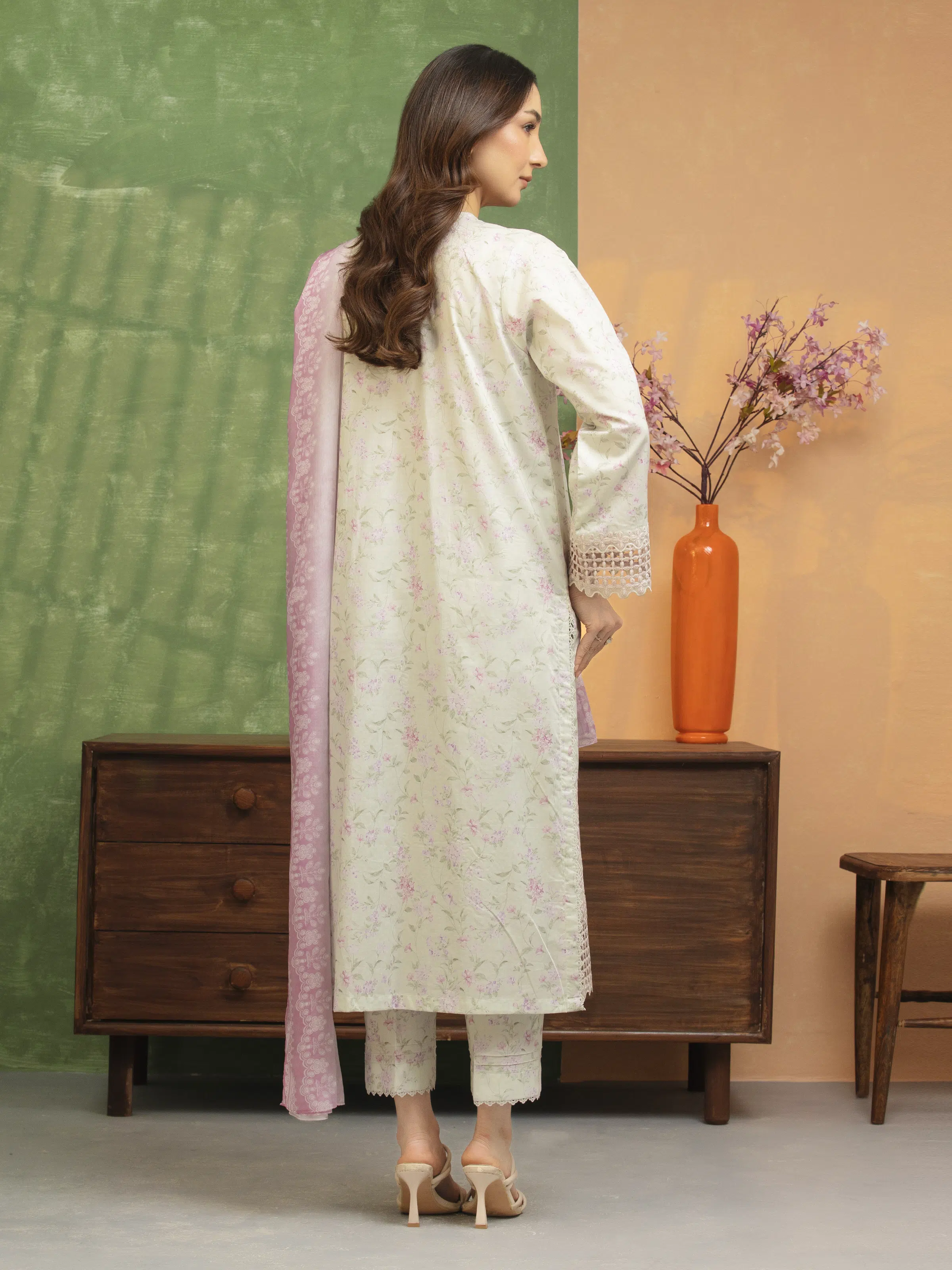 Unstitched Embroidered Lawn Suit - EWU5V1-31444-3P - Image 5