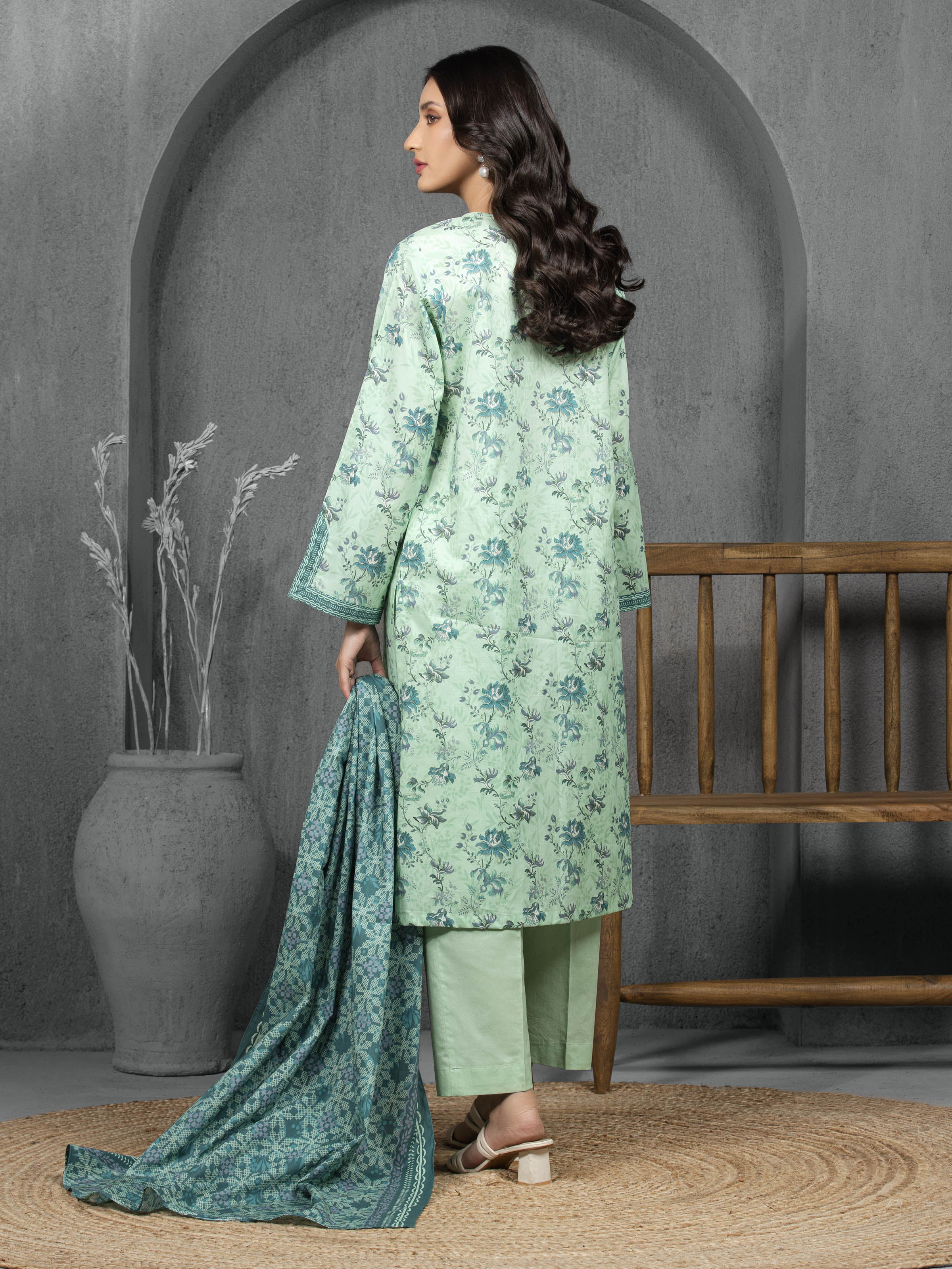 Unstitched Printed Cambric Suit - EWU5A2-35820-3P - Image 4