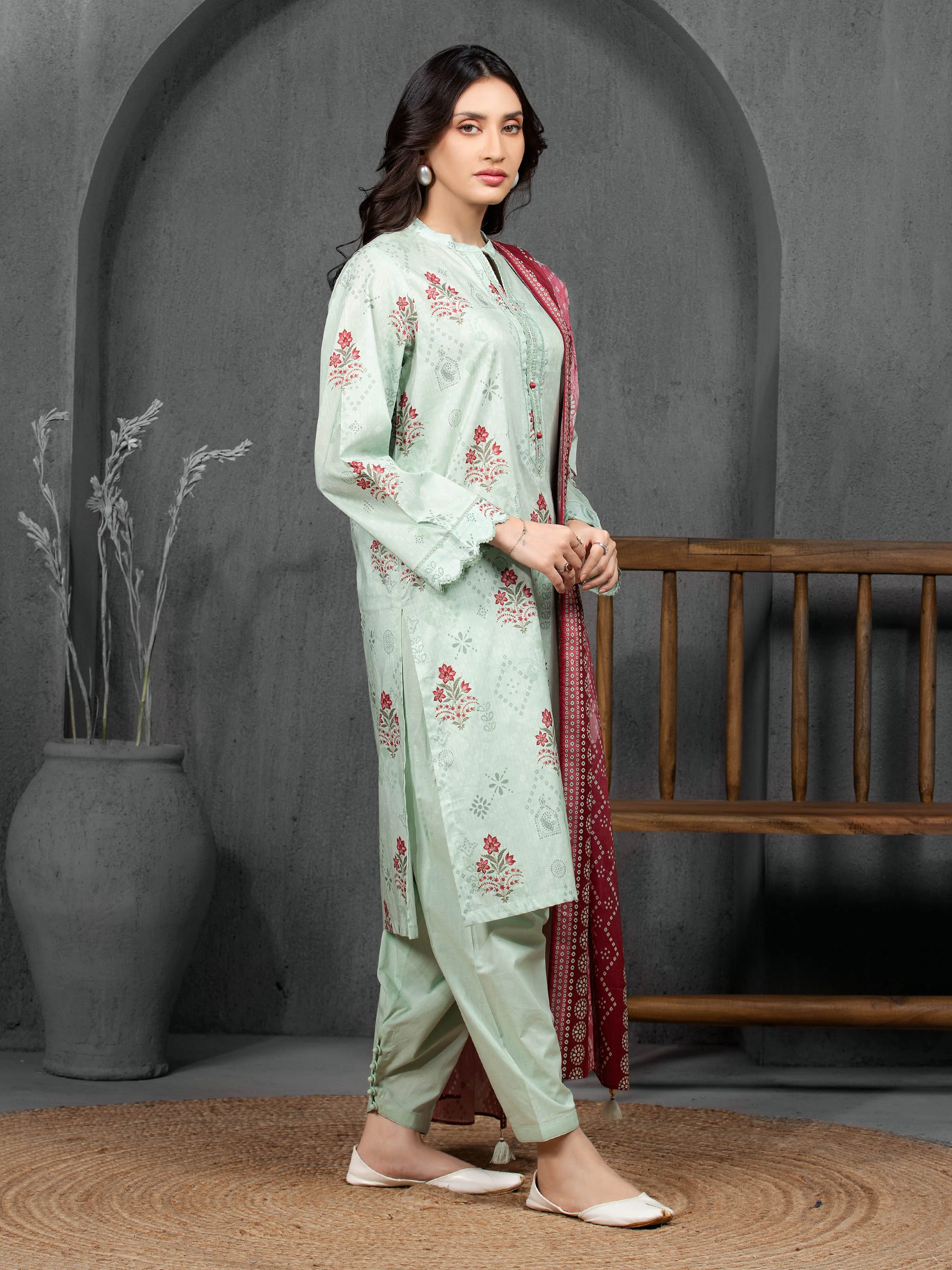 Unstitched Printed Cambric Suit - EWU5A2-35822-3P - Image 3