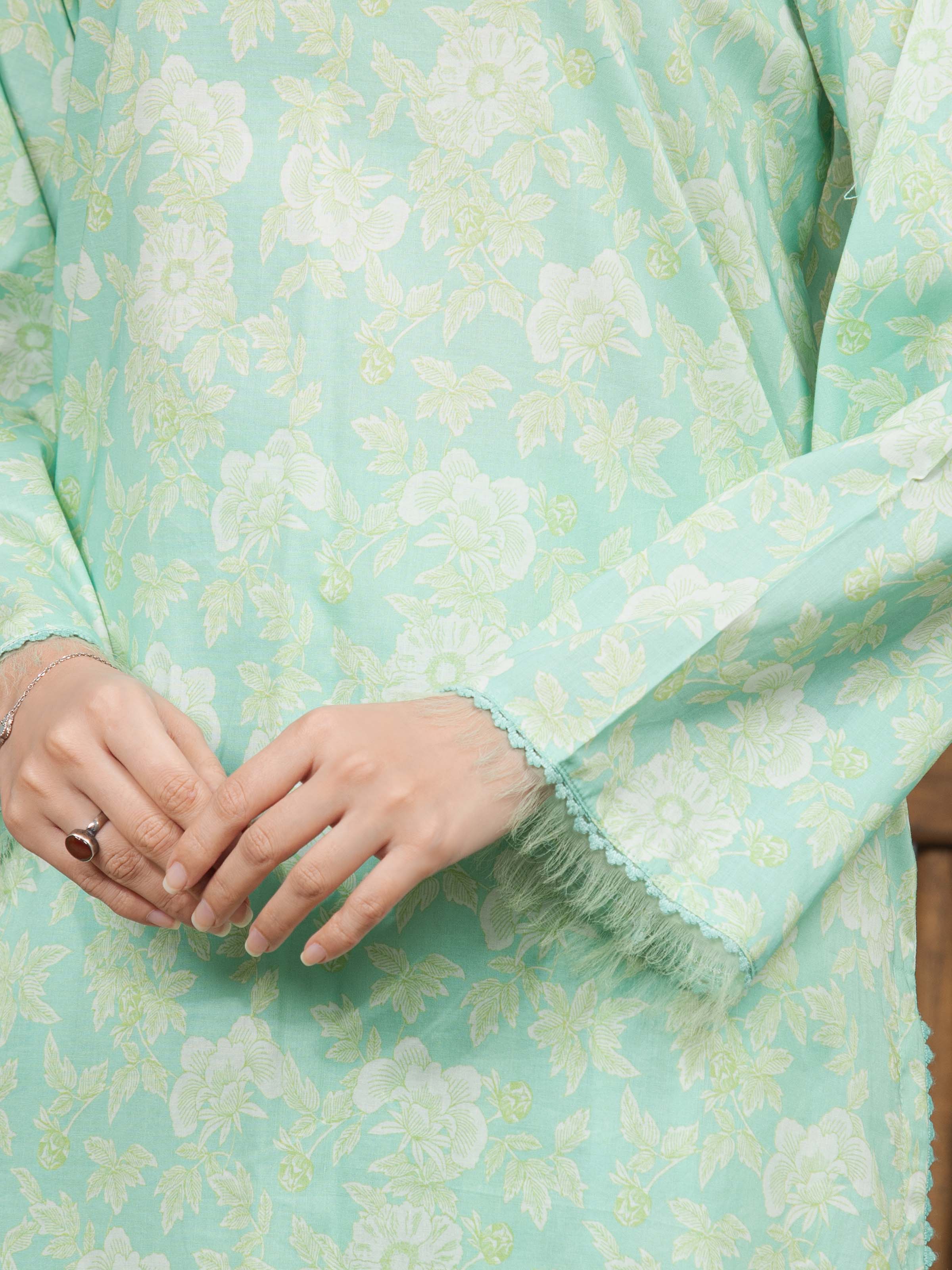 Unstitched Printed Cambric Suit - EWU5A2-35837-3P - Image 4