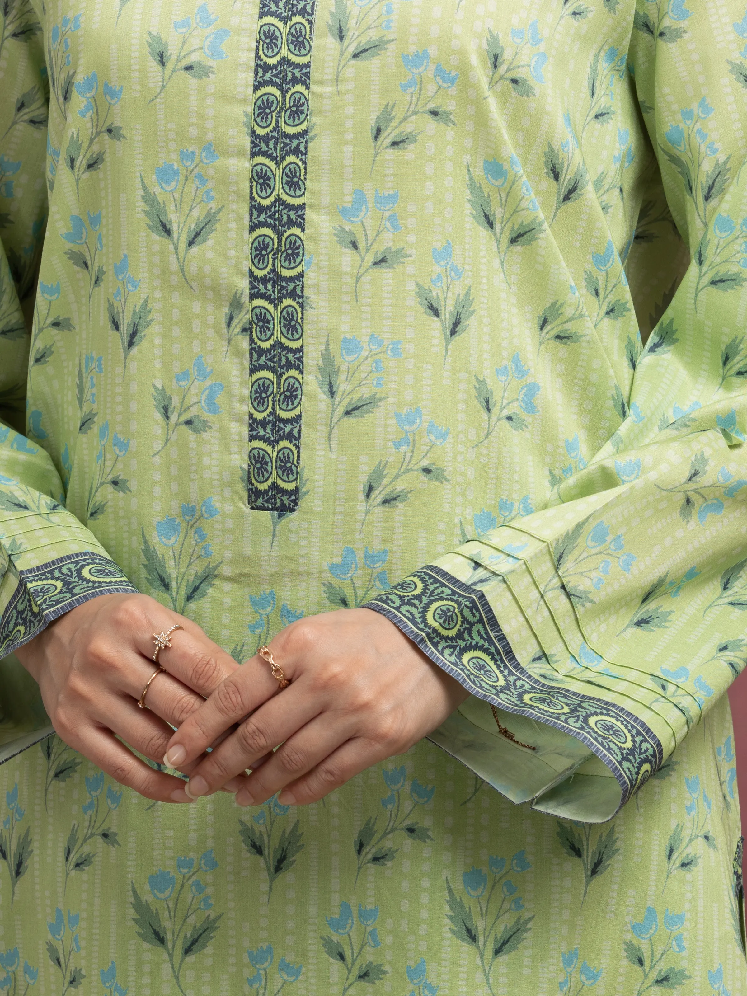 Unstitched Printed Lawn Suit - EWU5A1-35070-3P - Image 4
