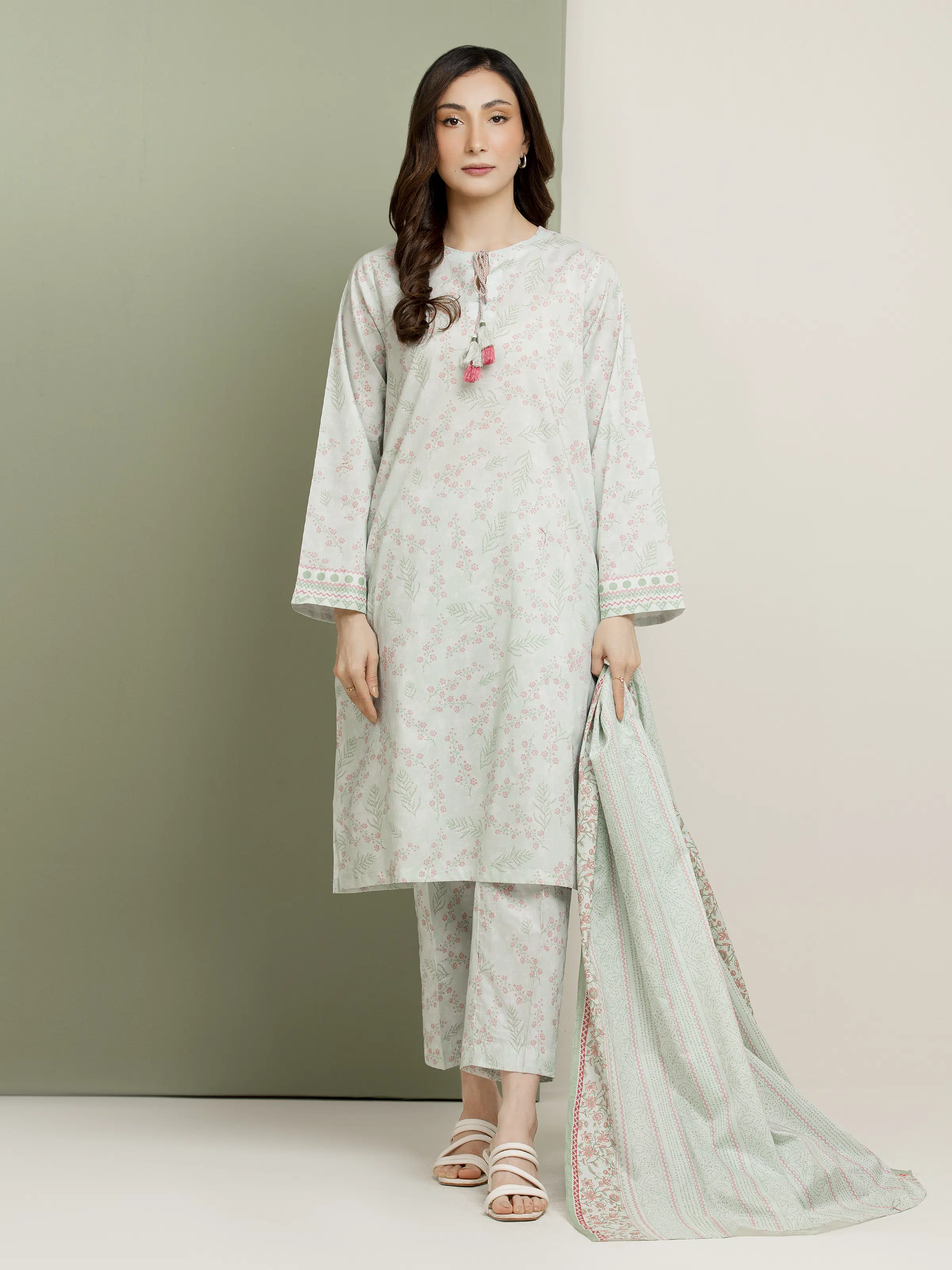 Unstitched Printed Lawn Suit - EWU5A1-35165-3P
