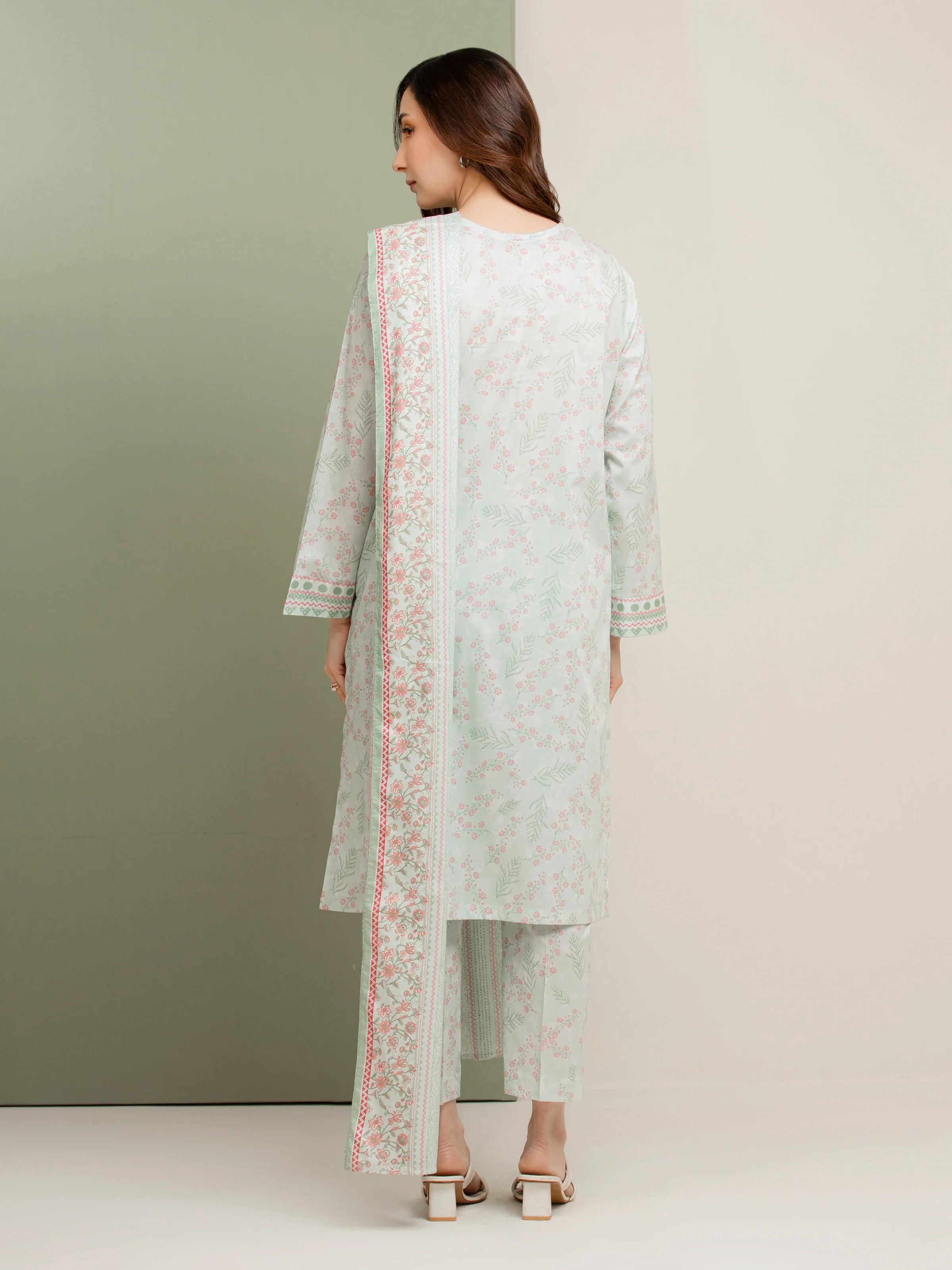 Unstitched Printed Lawn Suit - EWU5A1-35165-3P - Image 2