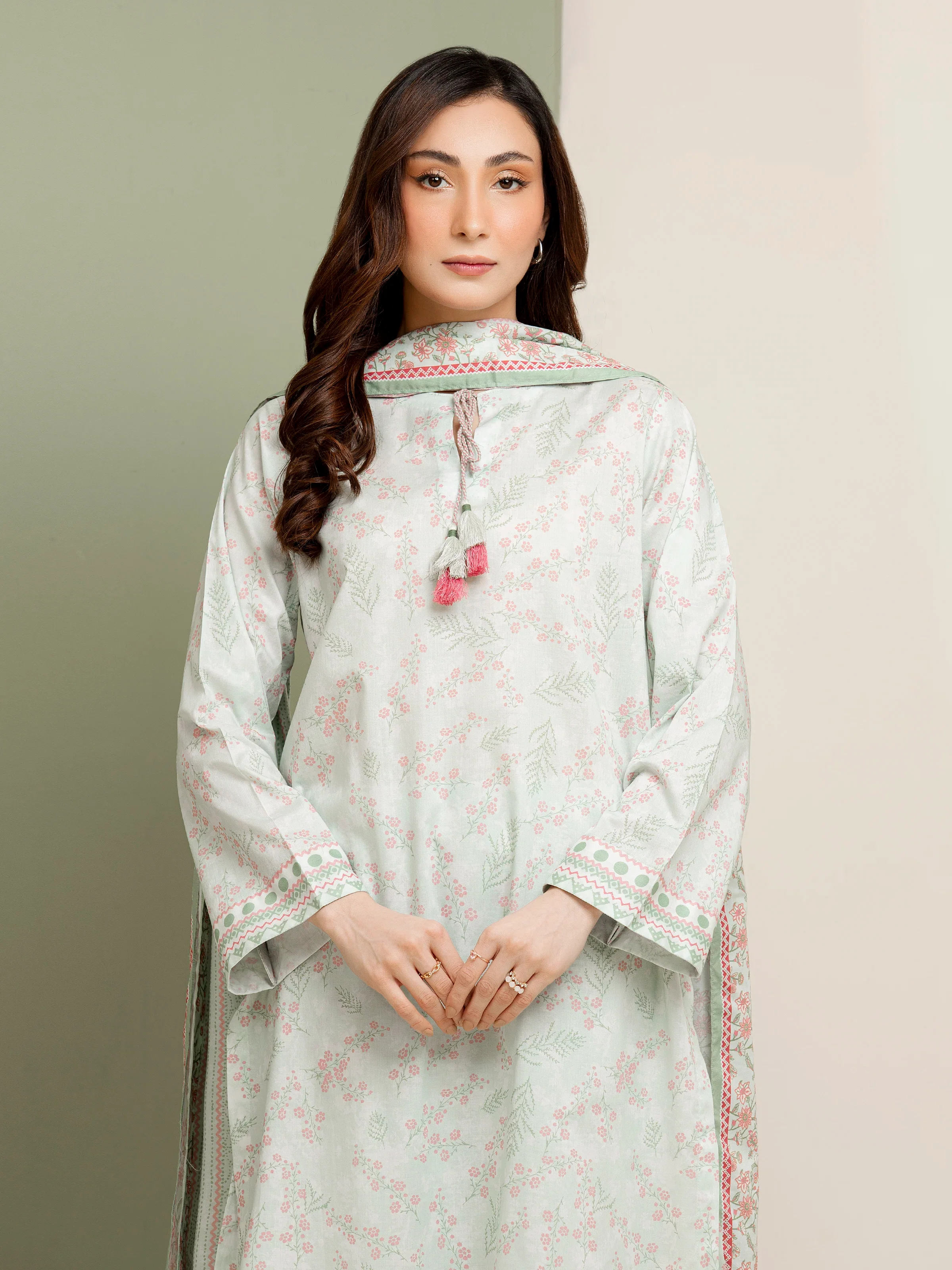 Unstitched Printed Lawn Suit - EWU5A1-35165-3P - Image 4