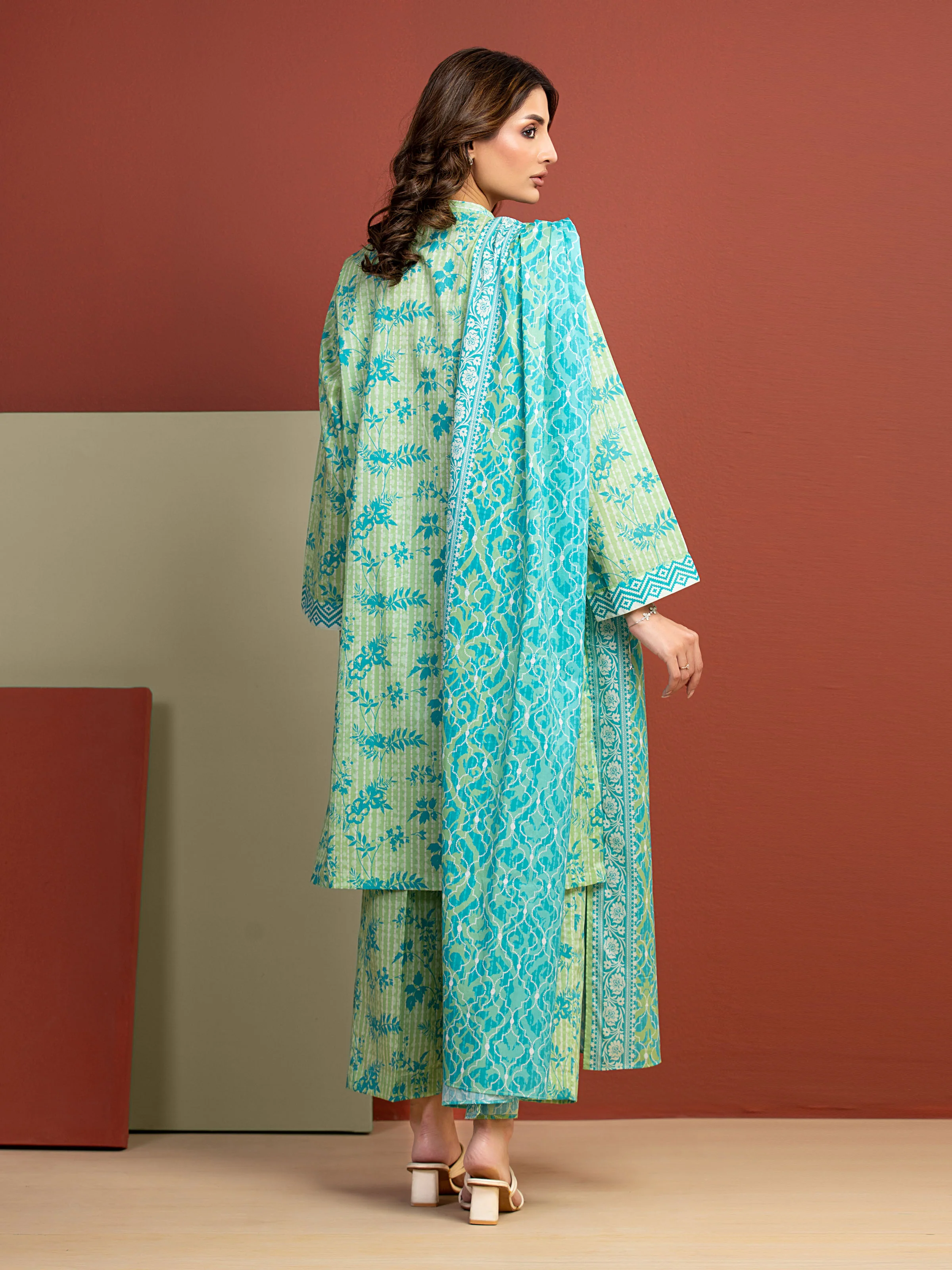 Unstitched Printed Lawn Suit - EWU5A1-35299-3P - Image 6