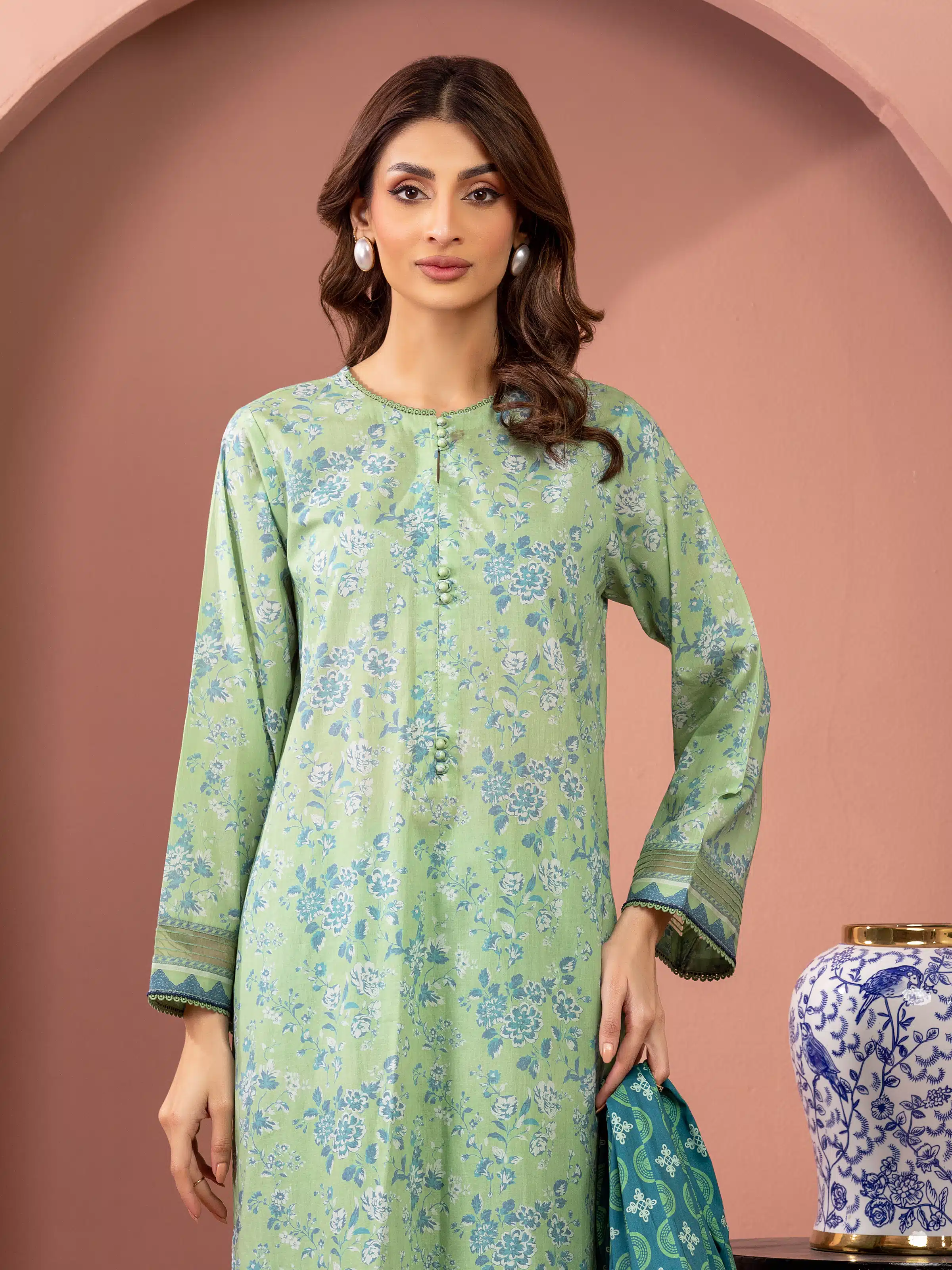 Unstitched Printed Lawn Suit - EWU5A1-35611-3P - Image 4